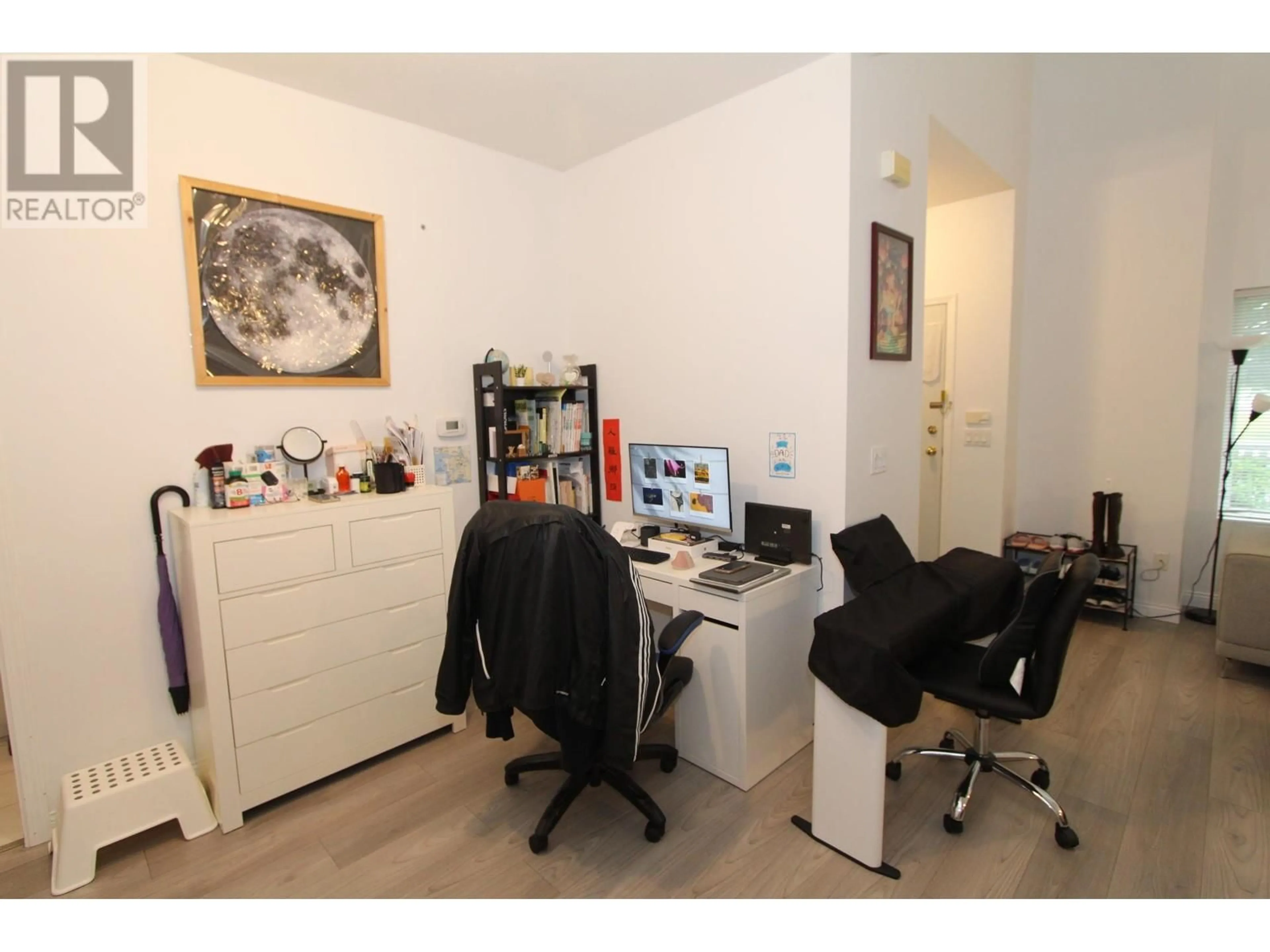 A pic of a room for 10 - 5931 WILLIAMS ROAD, Richmond British Columbia V7E1K2