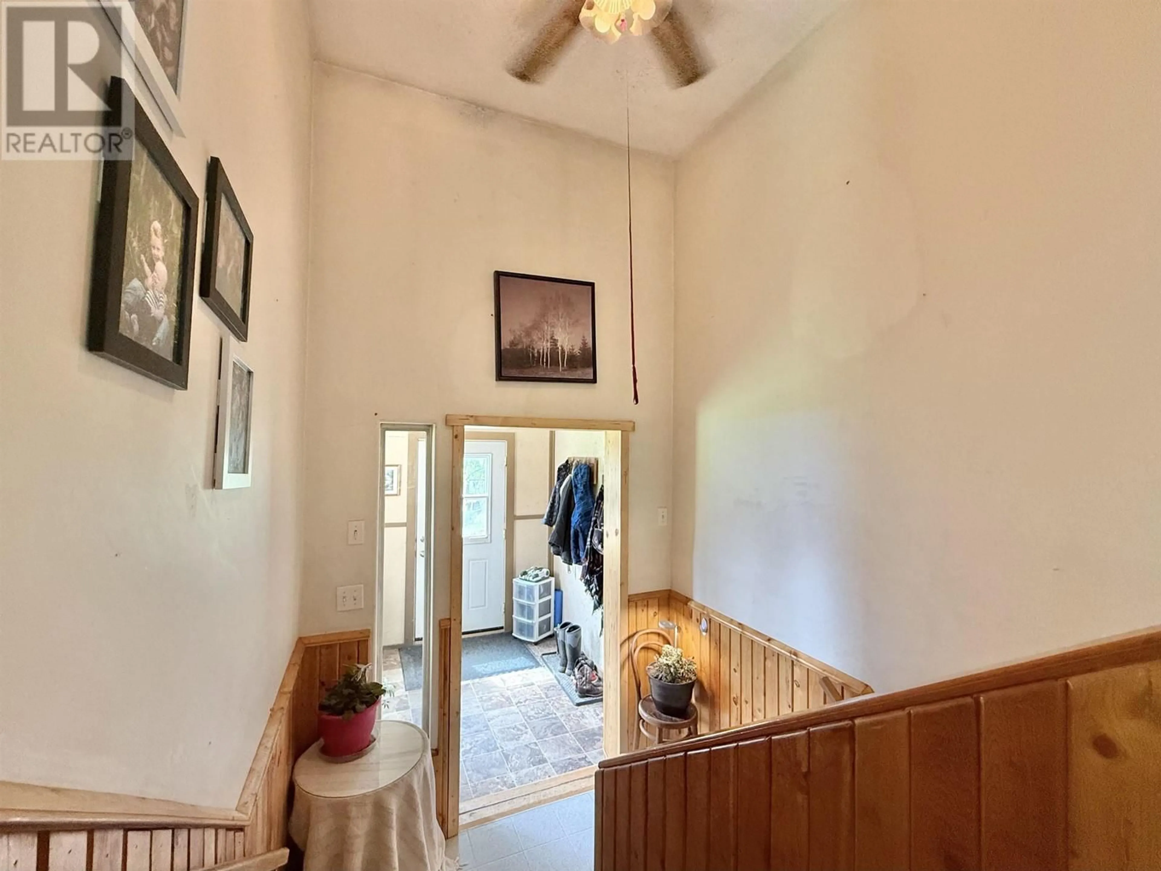 Indoor foyer for 1449 ENRIGHT ROAD, McLeese Lake British Columbia V0L1P0