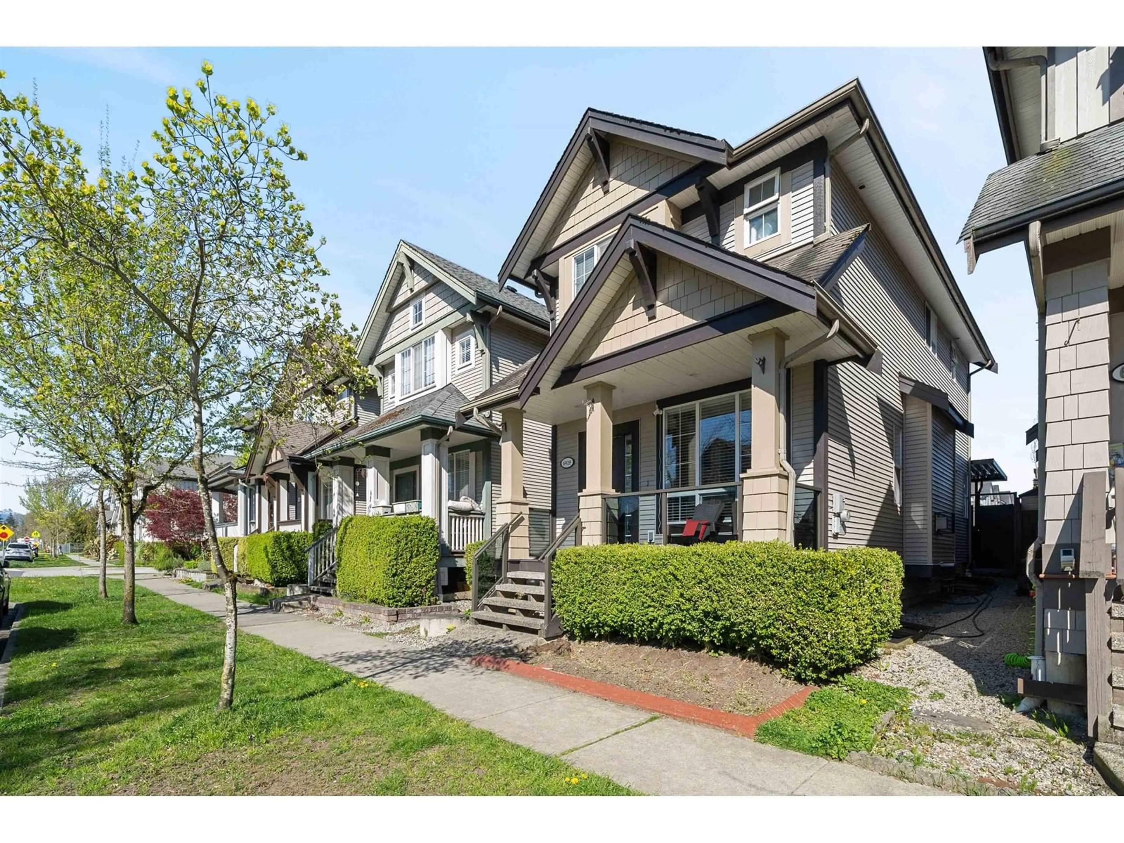 Home with brick exterior material, street for 6928 190, Surrey British Columbia V4N5P1