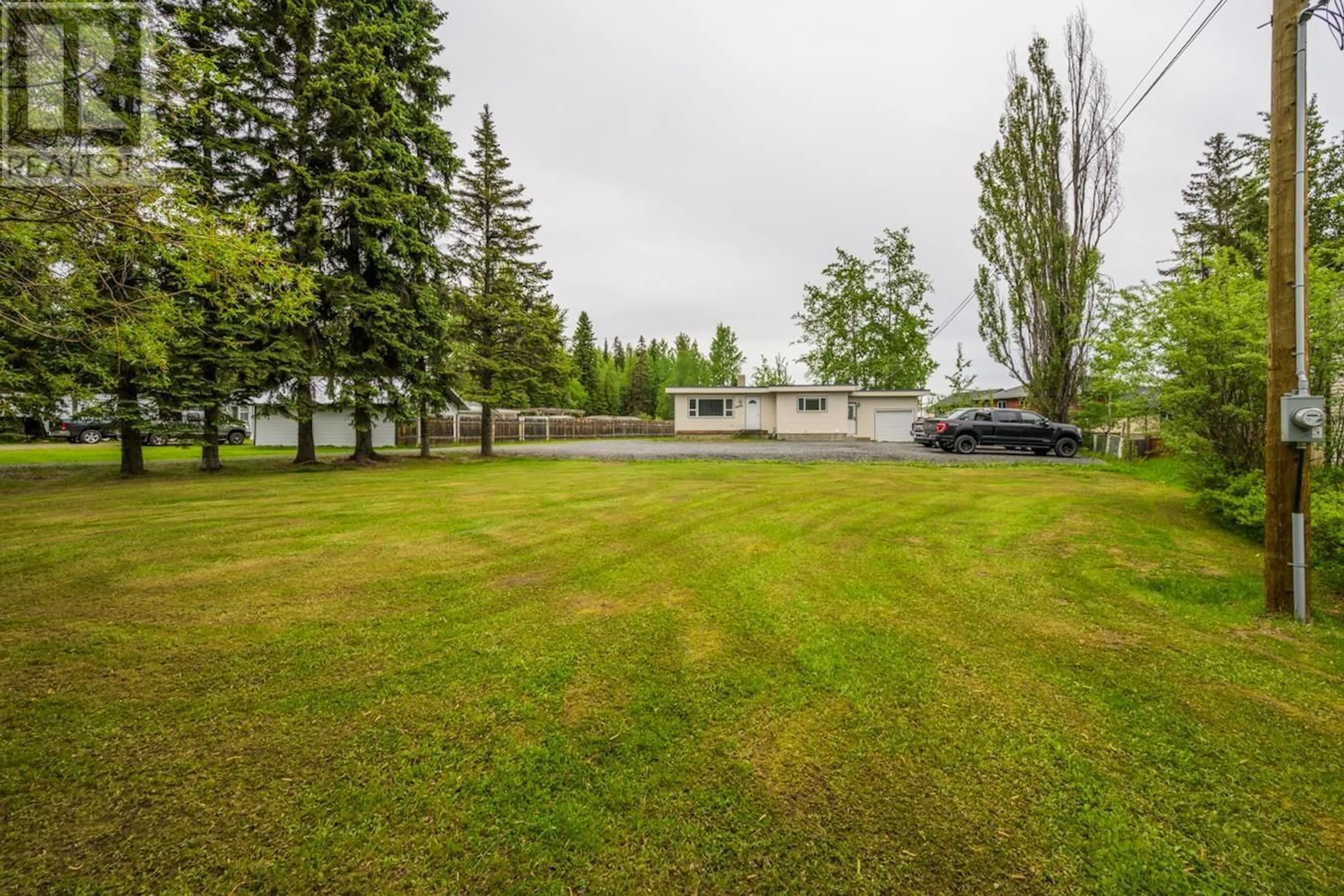 A pic from outside/outdoor area/front of a property/back of a property/a pic from drone, unknown for 4694 CHIEF LAKE ROAD, Prince George British Columbia V2K5P9