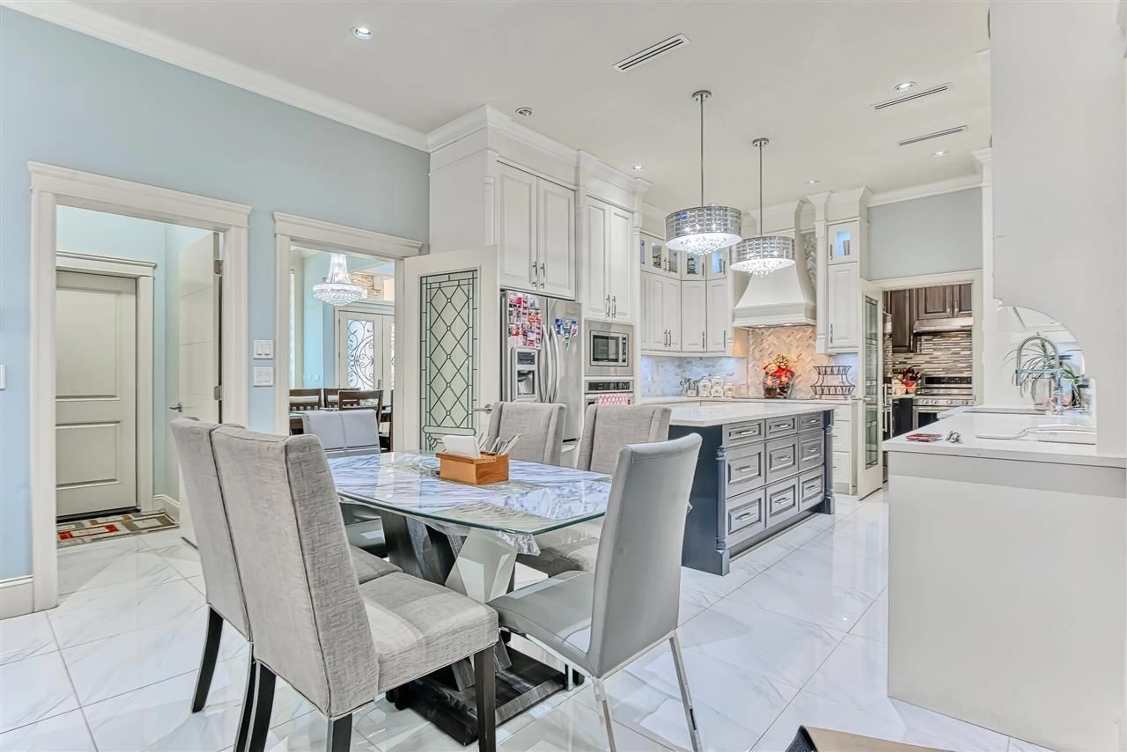 Contemporary kitchen, ceramic/tile floor for 14443 108, Surrey British Columbia V3R1V5