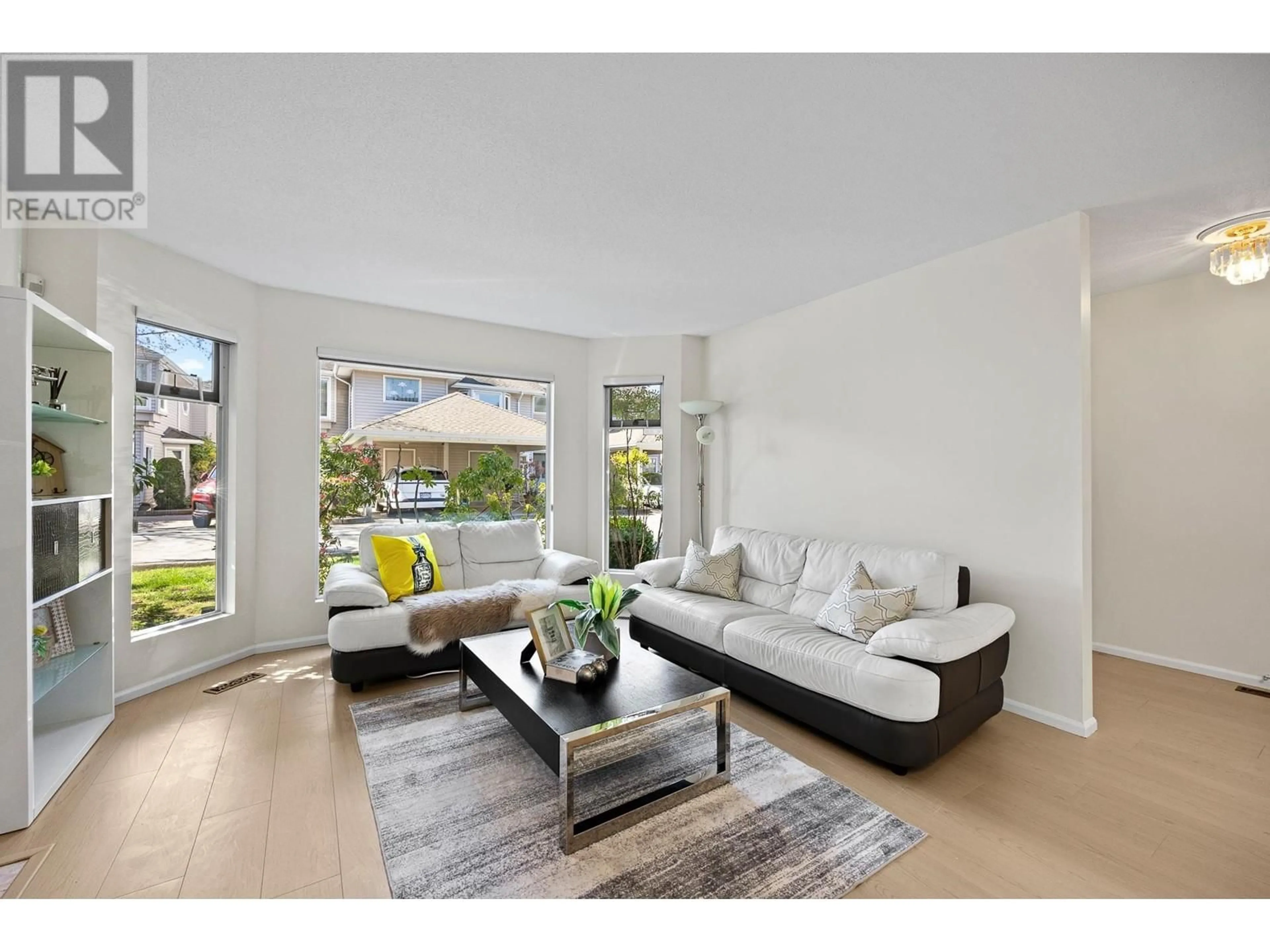Living room with furniture, unknown for 13 - 5311 LACKNER CRESCENT, Richmond British Columbia V7E6B7