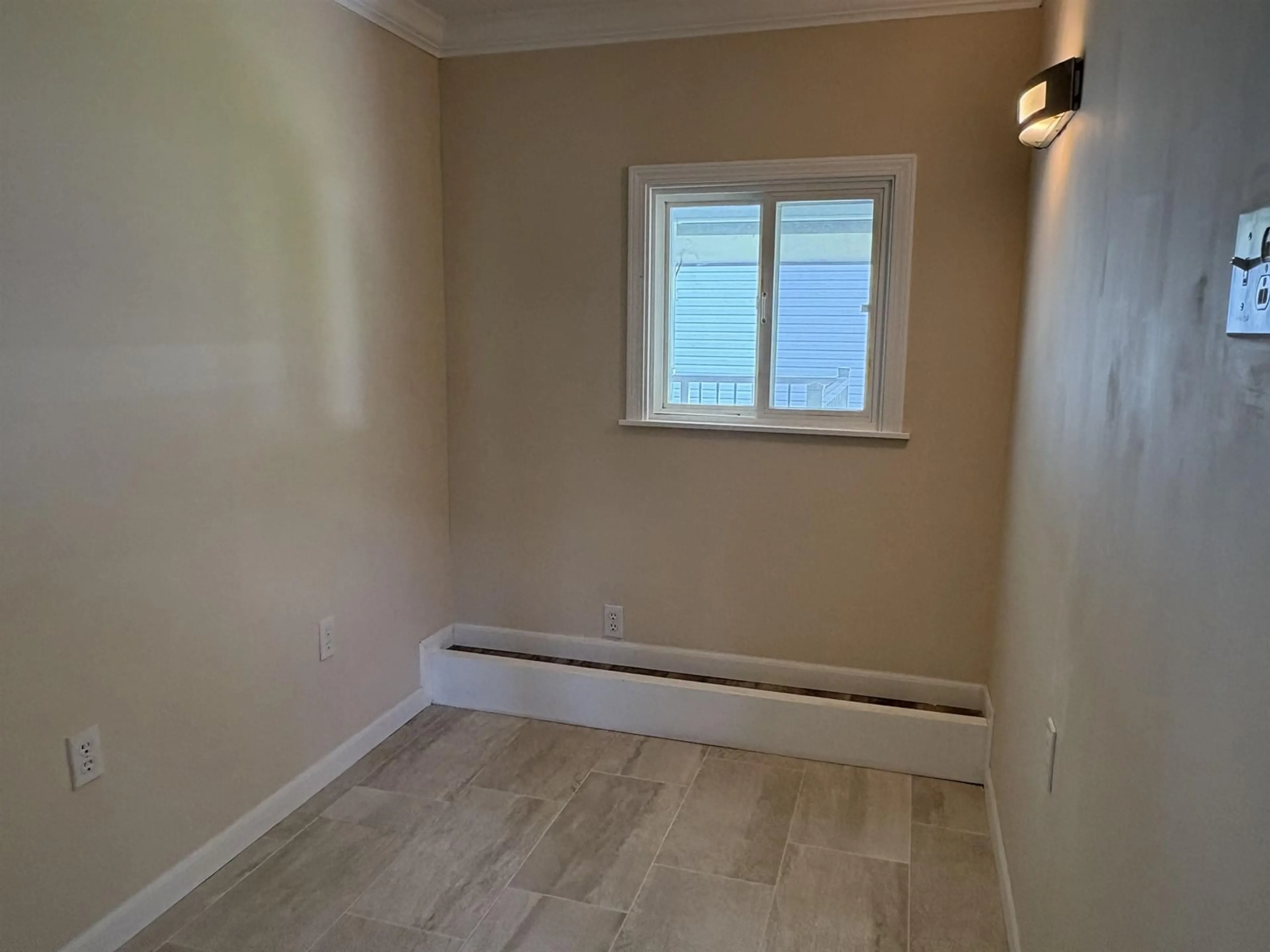 A pic of a room for 9 - 62010 FLOOD HOPE ROAD, Hope British Columbia V0X1L2