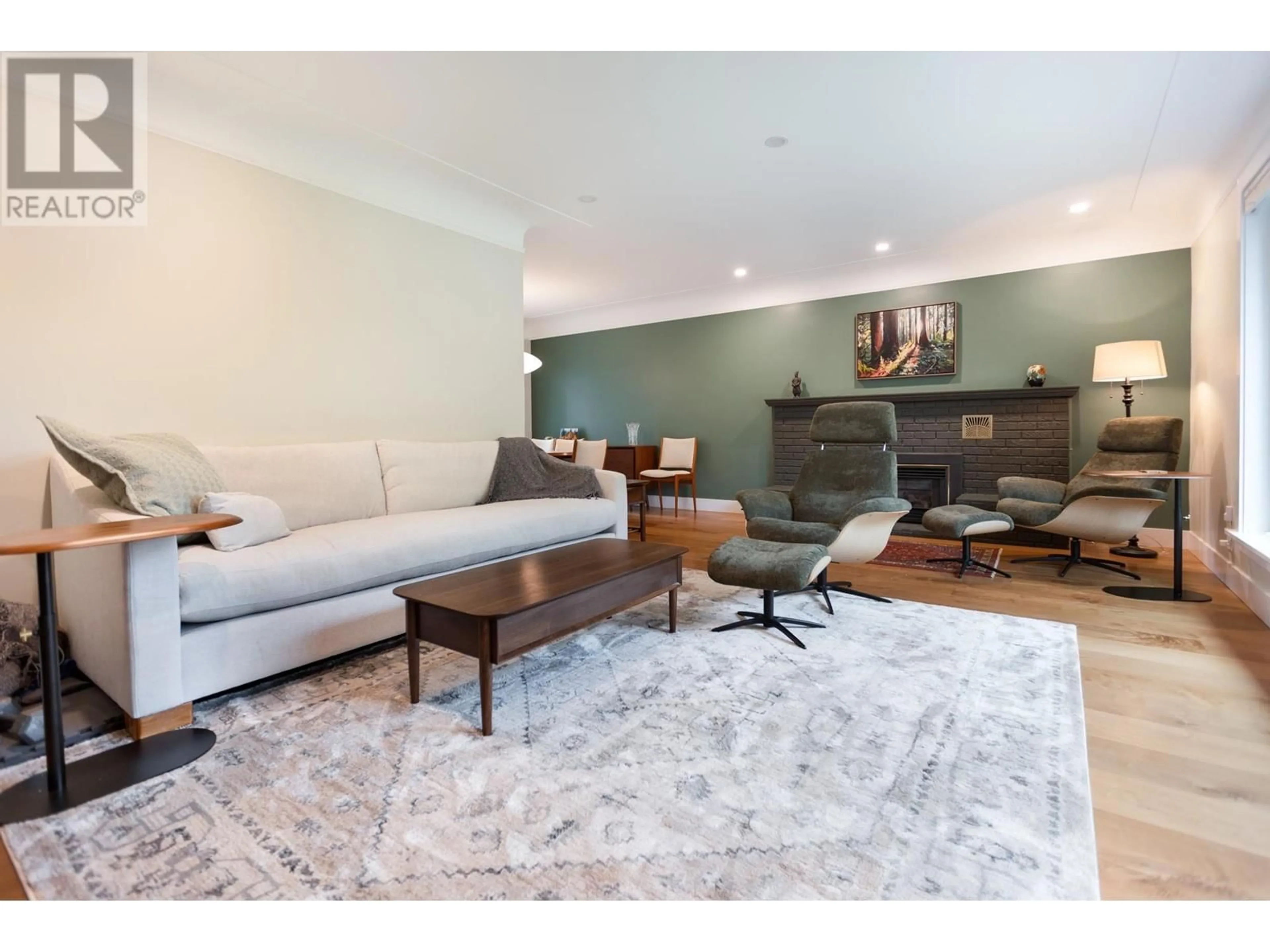 Living room with furniture, unknown for 1610 BIRCH STREET, Prince George British Columbia V2L1B2
