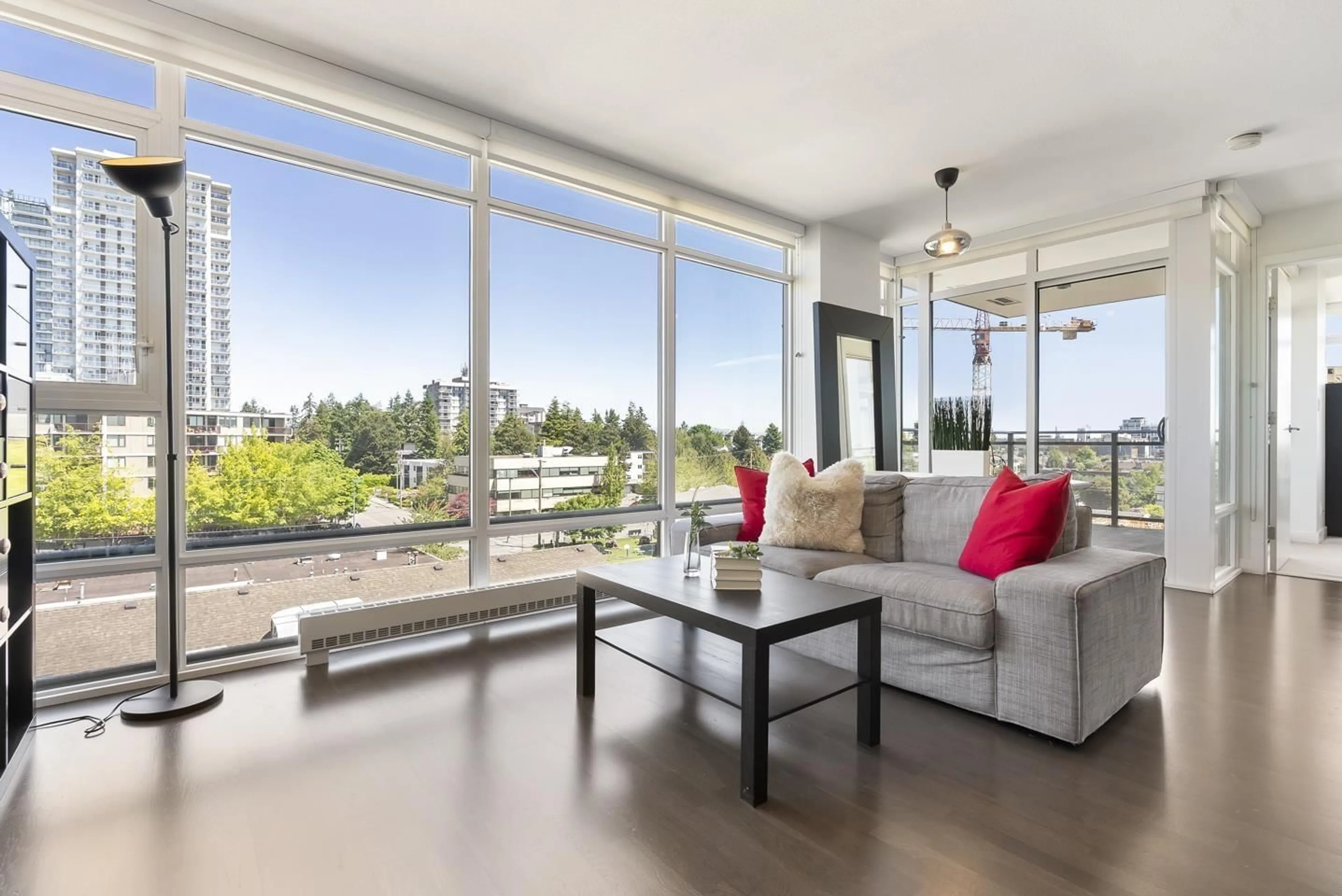 Living room with furniture, unknown for 703 - 1455 GEORGE, White Rock British Columbia V4B0A9