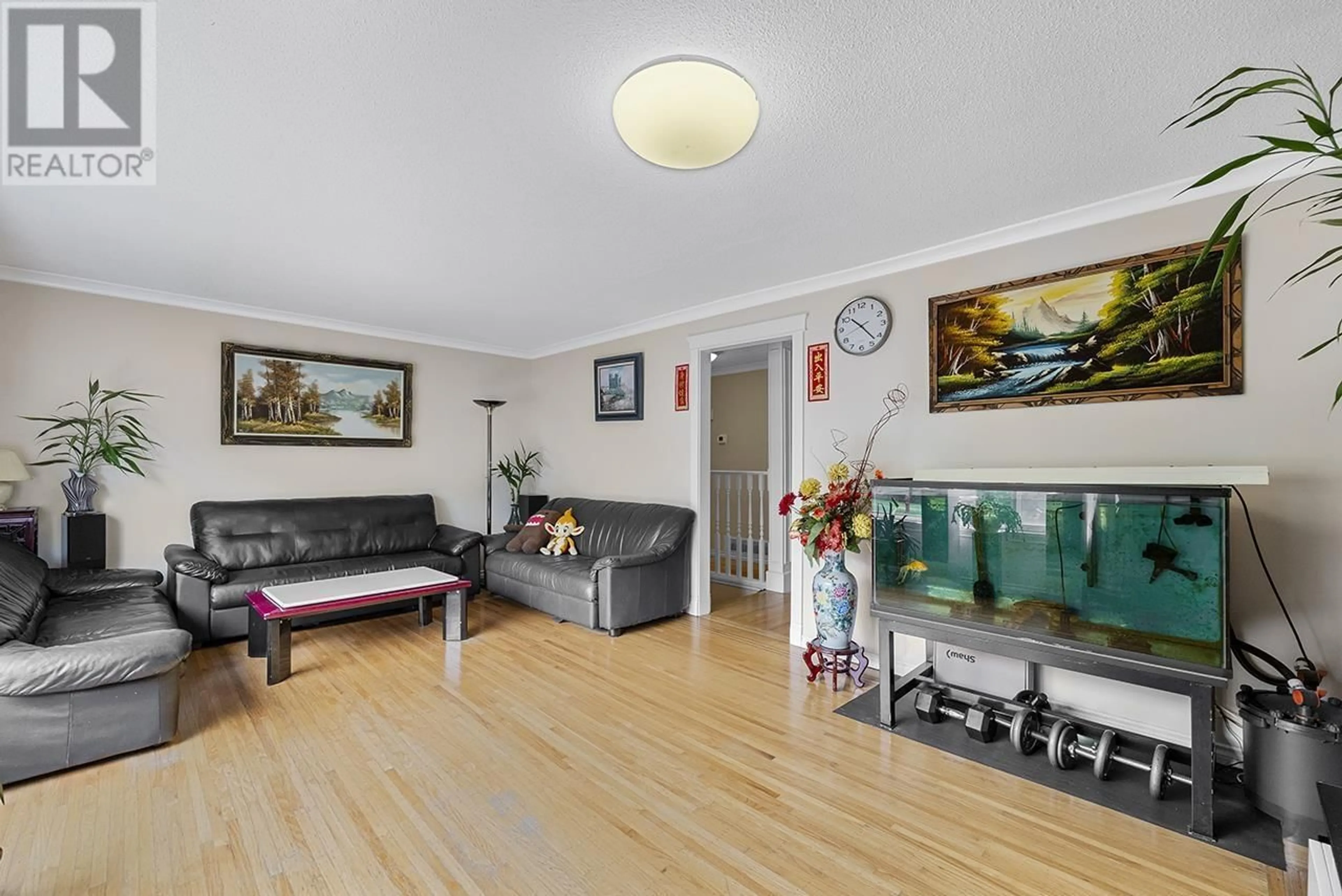 Living room with furniture, unknown for 5595 DUMFRIES STREET, Vancouver British Columbia V5P3A5