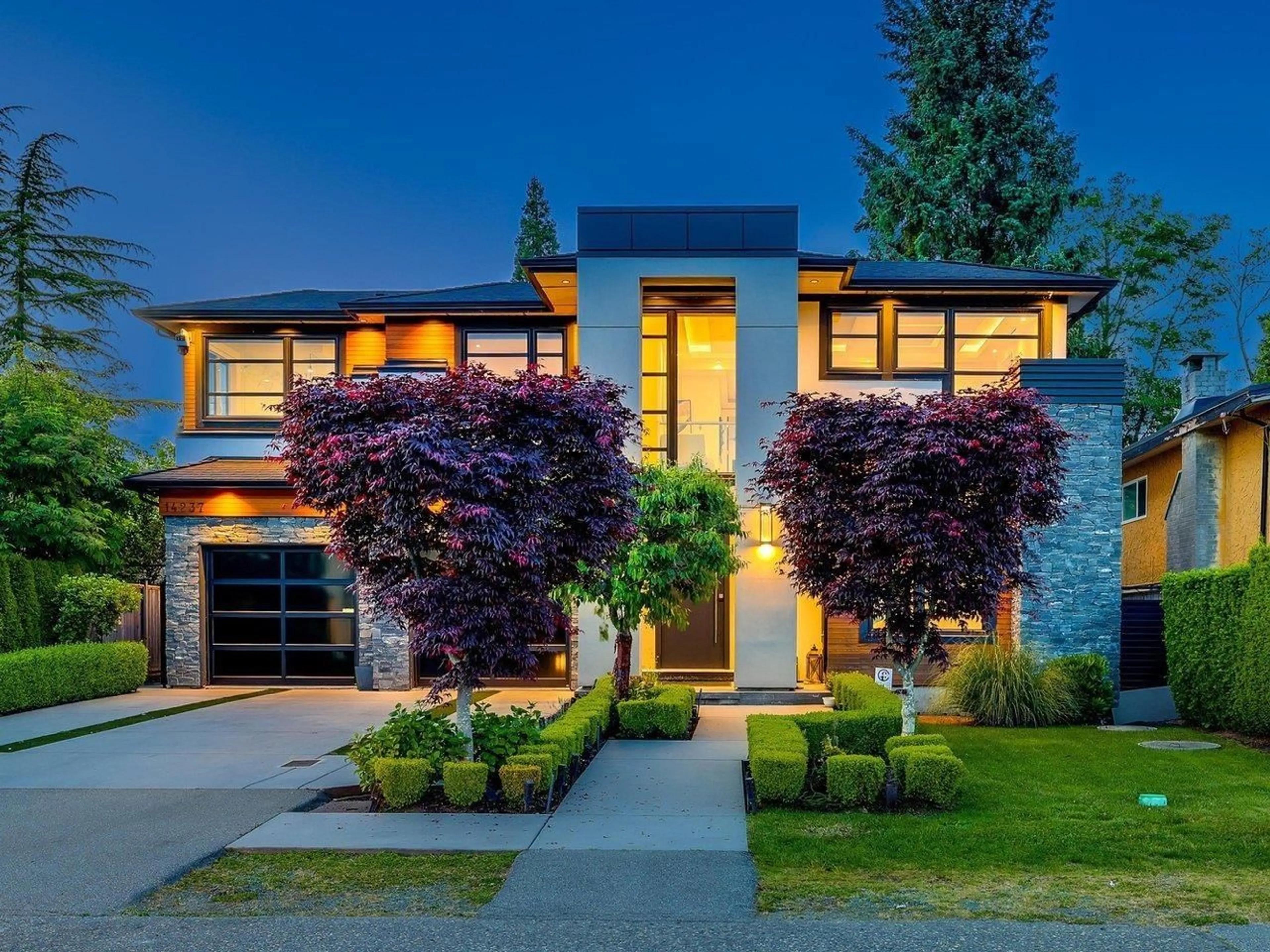 Home with brick exterior material, street for 14237 VINE, Surrey British Columbia V4B2S9