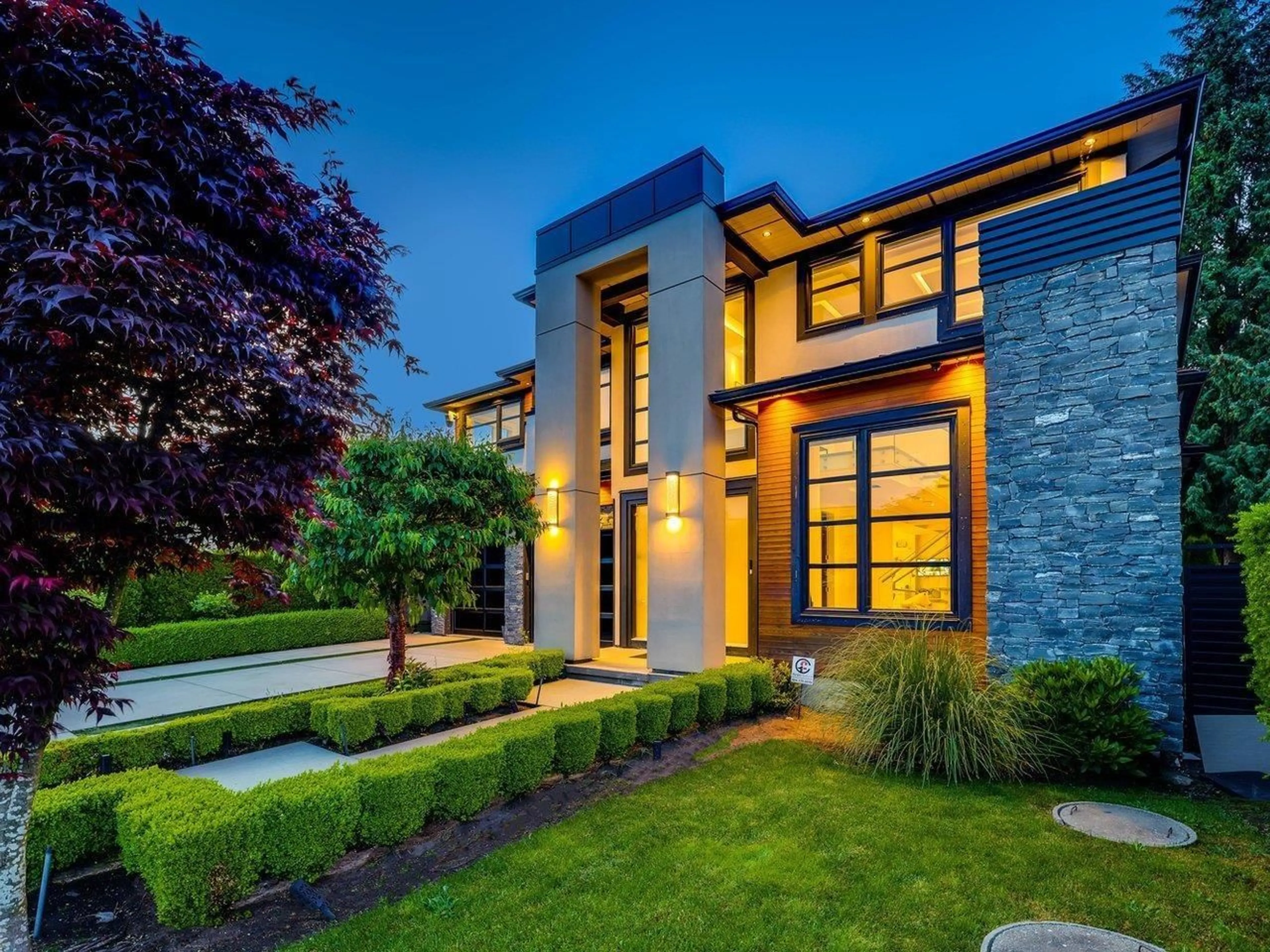 Home with brick exterior material, street for 14237 VINE, Surrey British Columbia V4B2S9
