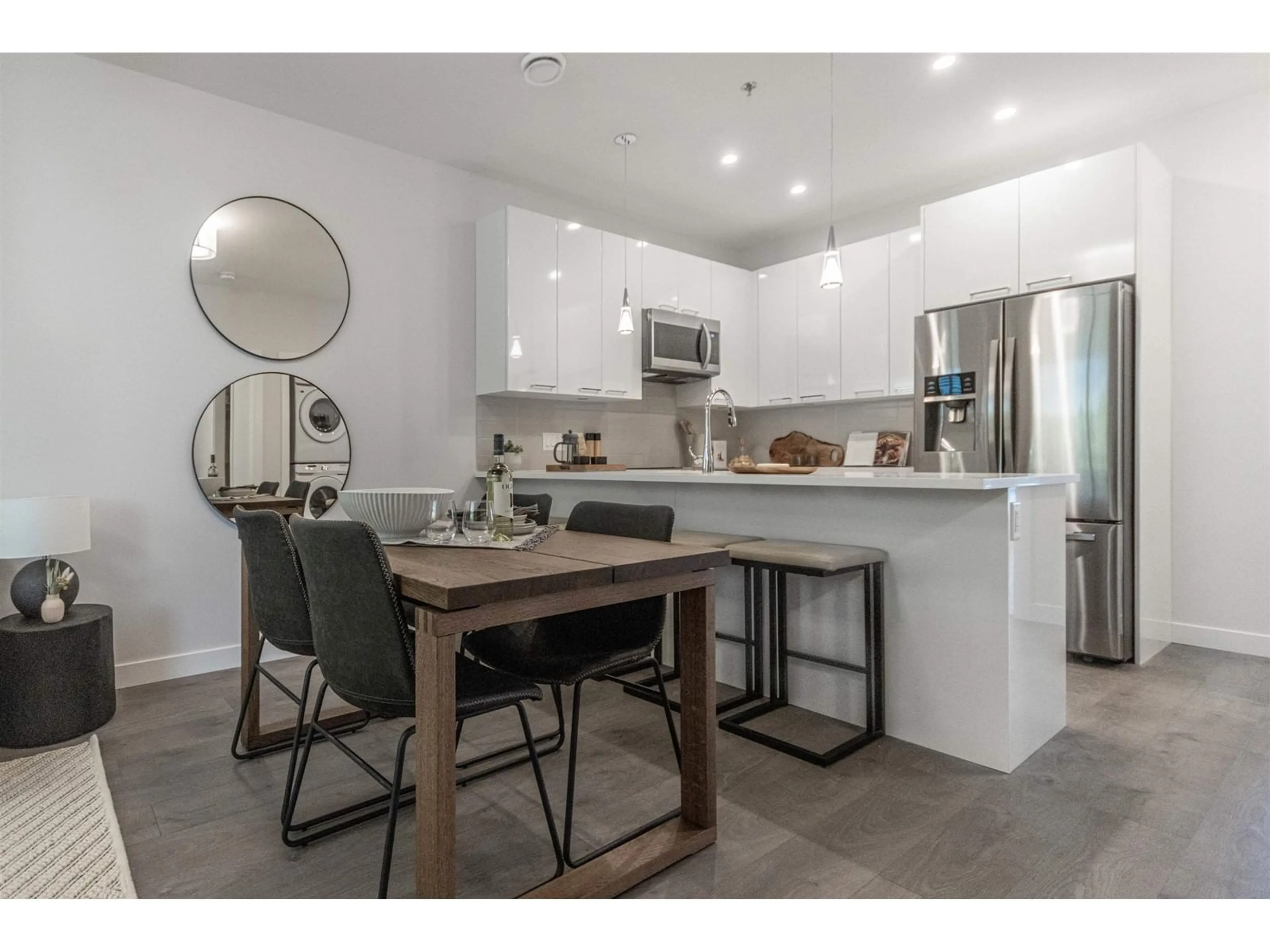 Open concept kitchen, unknown for 209 - 33919 GEORGE FERGUSON, Abbotsford British Columbia V0V1V0