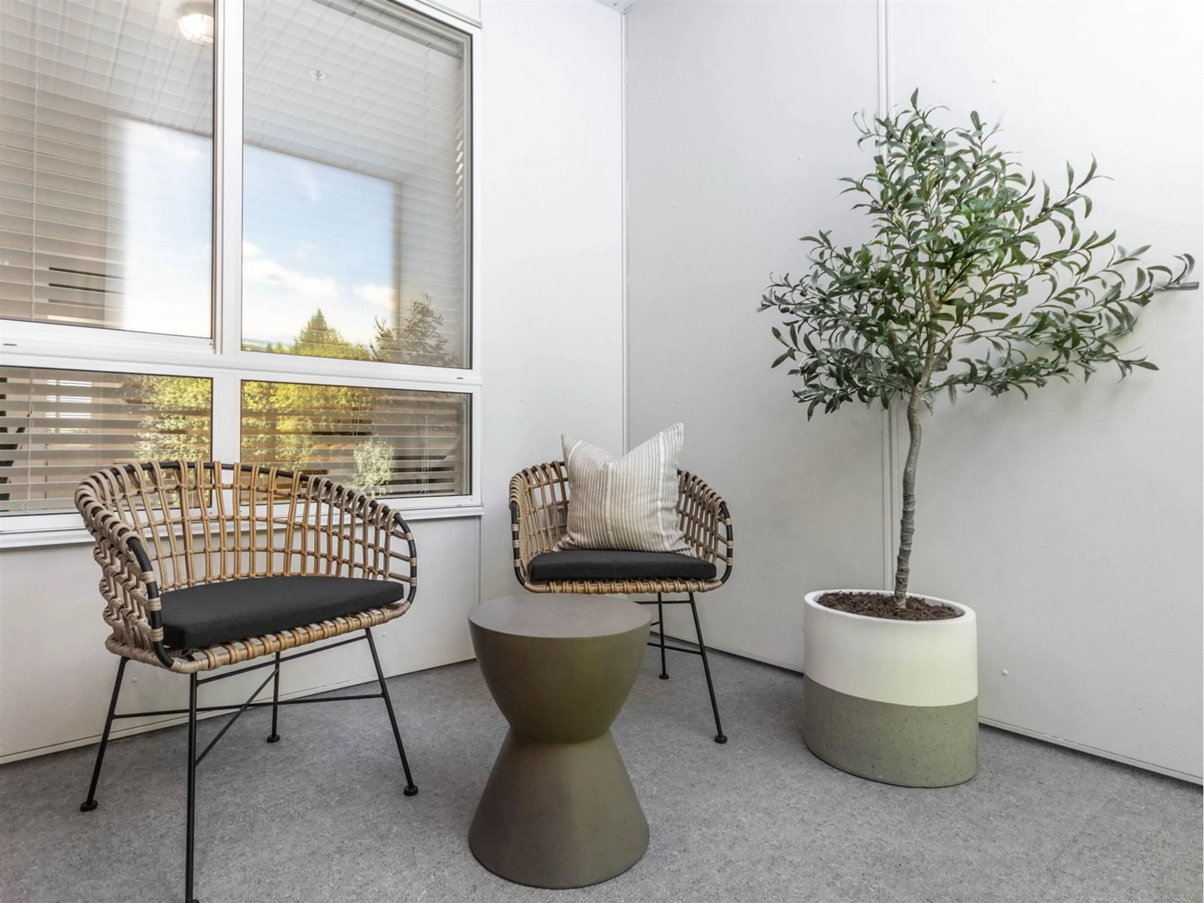 Patio, unknown for 209 - 33919 GEORGE FERGUSON, Abbotsford British Columbia V0V1V0