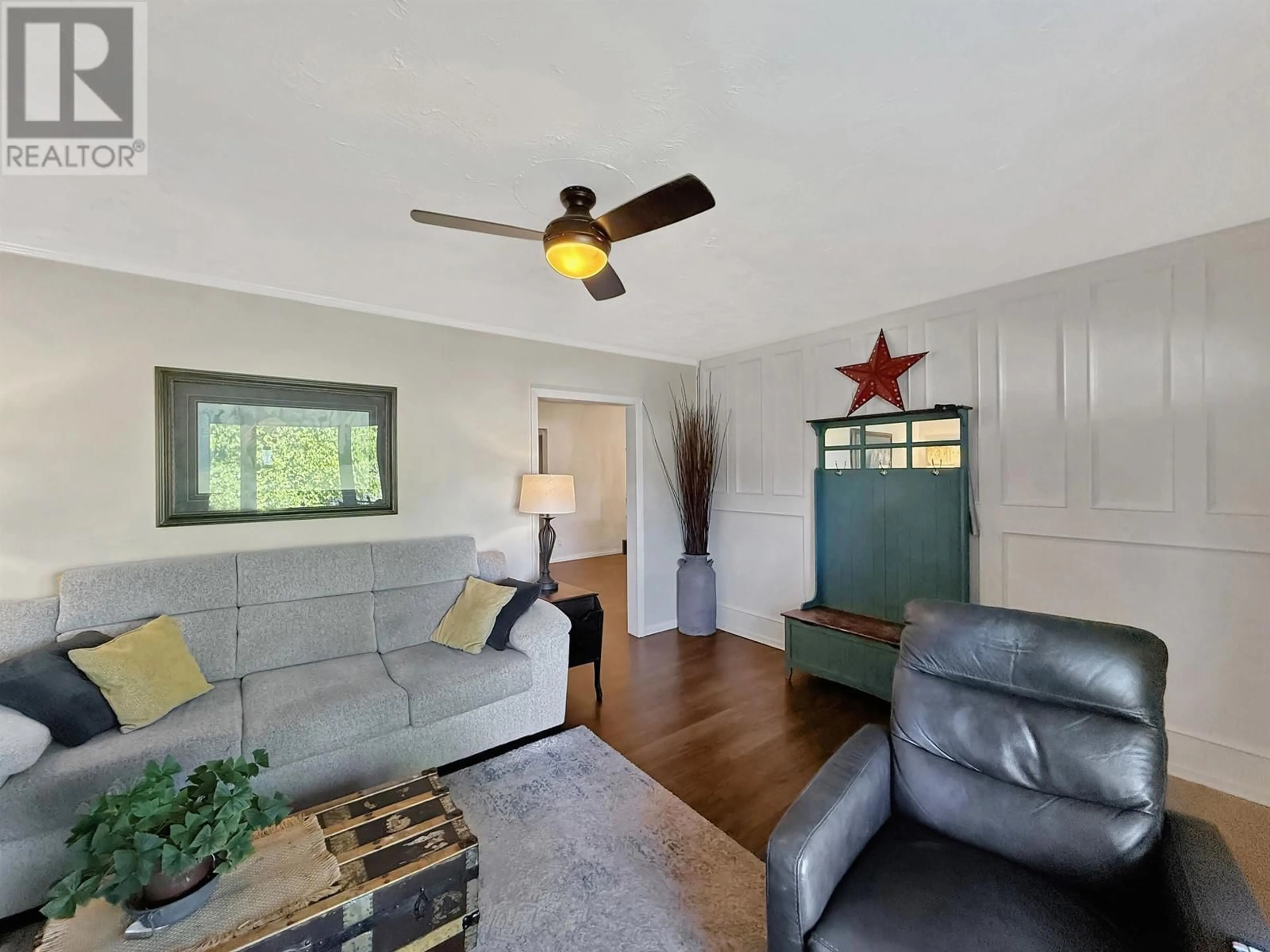 Living room with furniture, unknown for 1745 NORWOOD STREET, Prince George British Columbia V2L1X7
