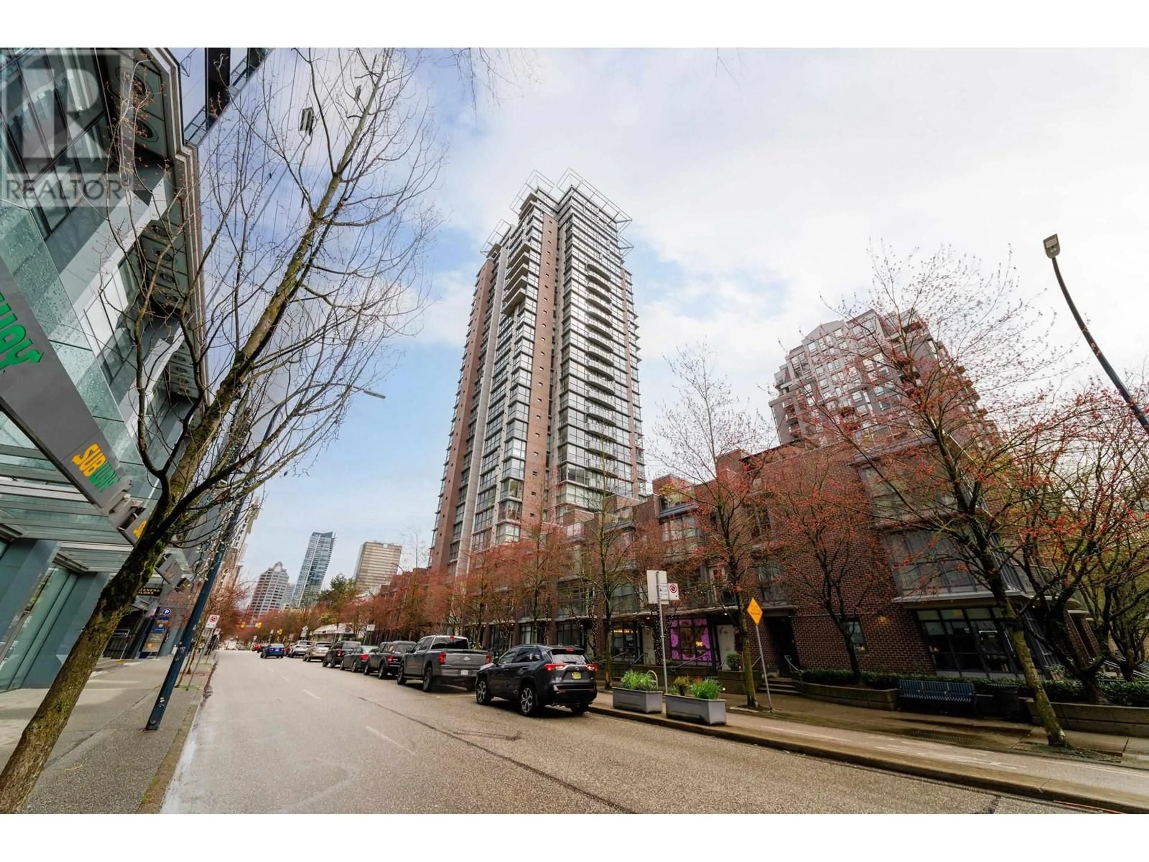 Patio, street for 305 - 1068 HORNBY STREET, Vancouver British Columbia V6Z2Y7
