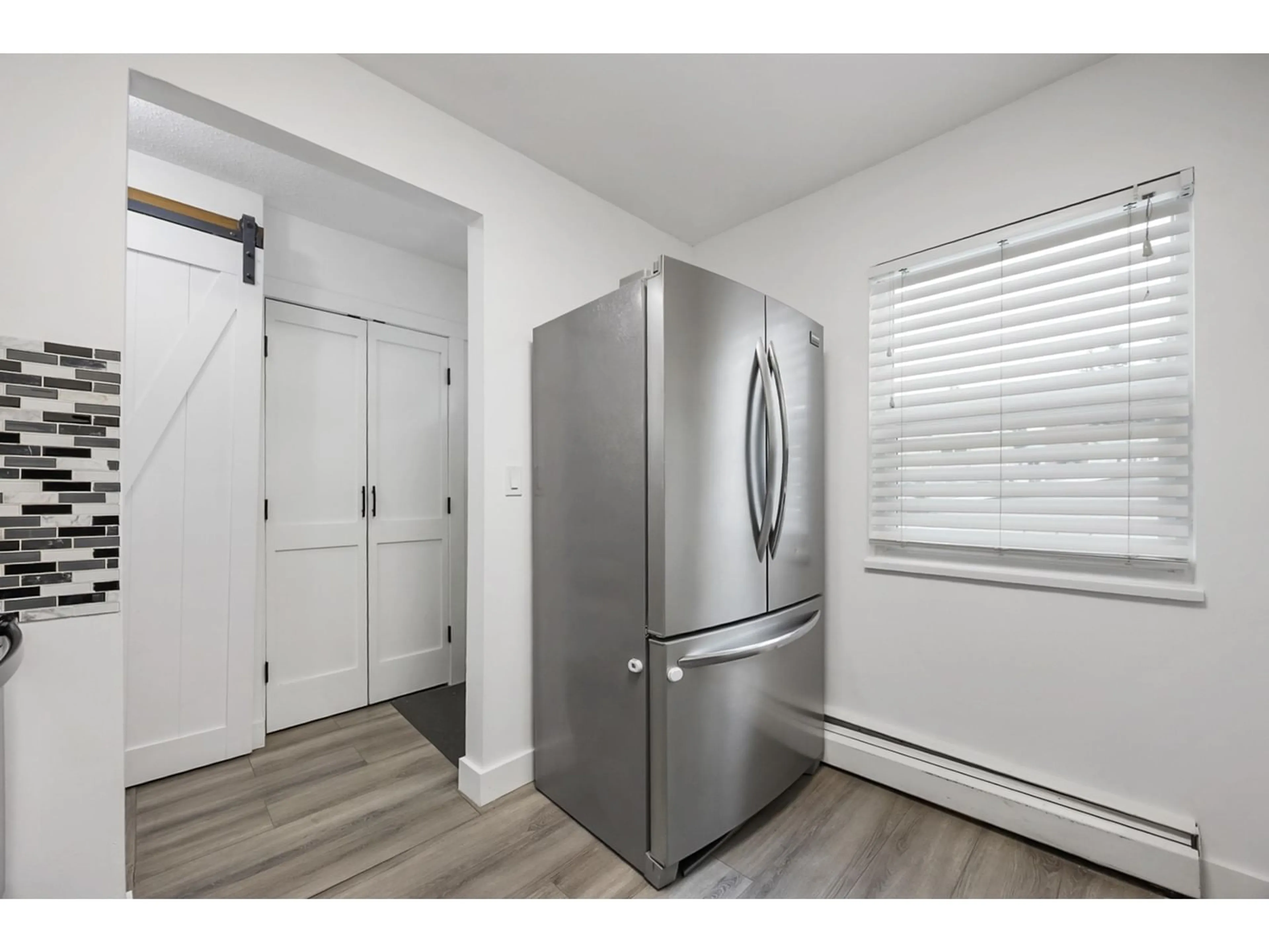 Storage room or clothes room or walk-in closet for 16 - 33293 BOURQUIN EAST, Abbotsford British Columbia V2S1Y2