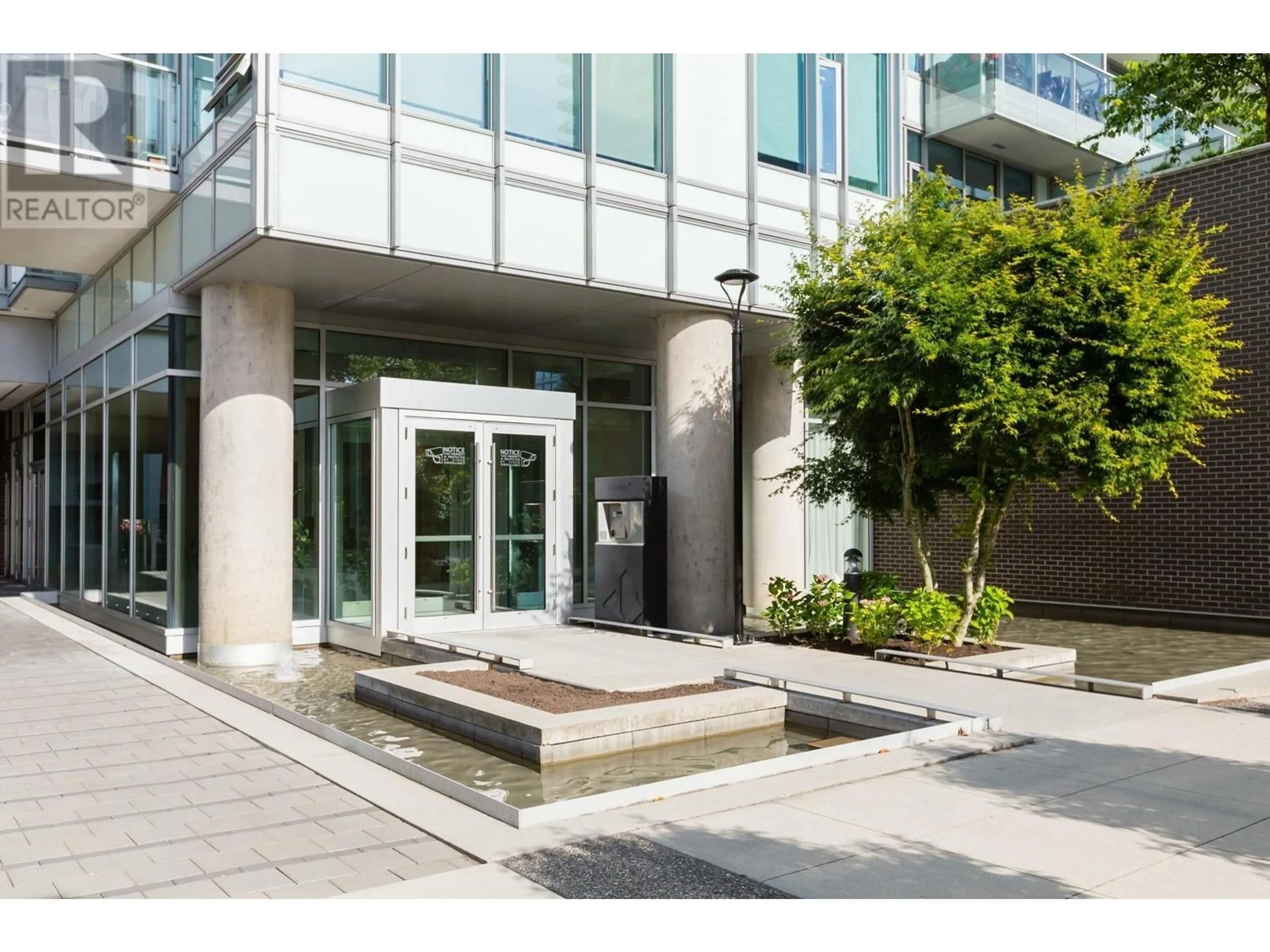 Indoor foyer for 1208 - 8131 NUNAVUT LANE, Vancouver British Columbia V5X0E2