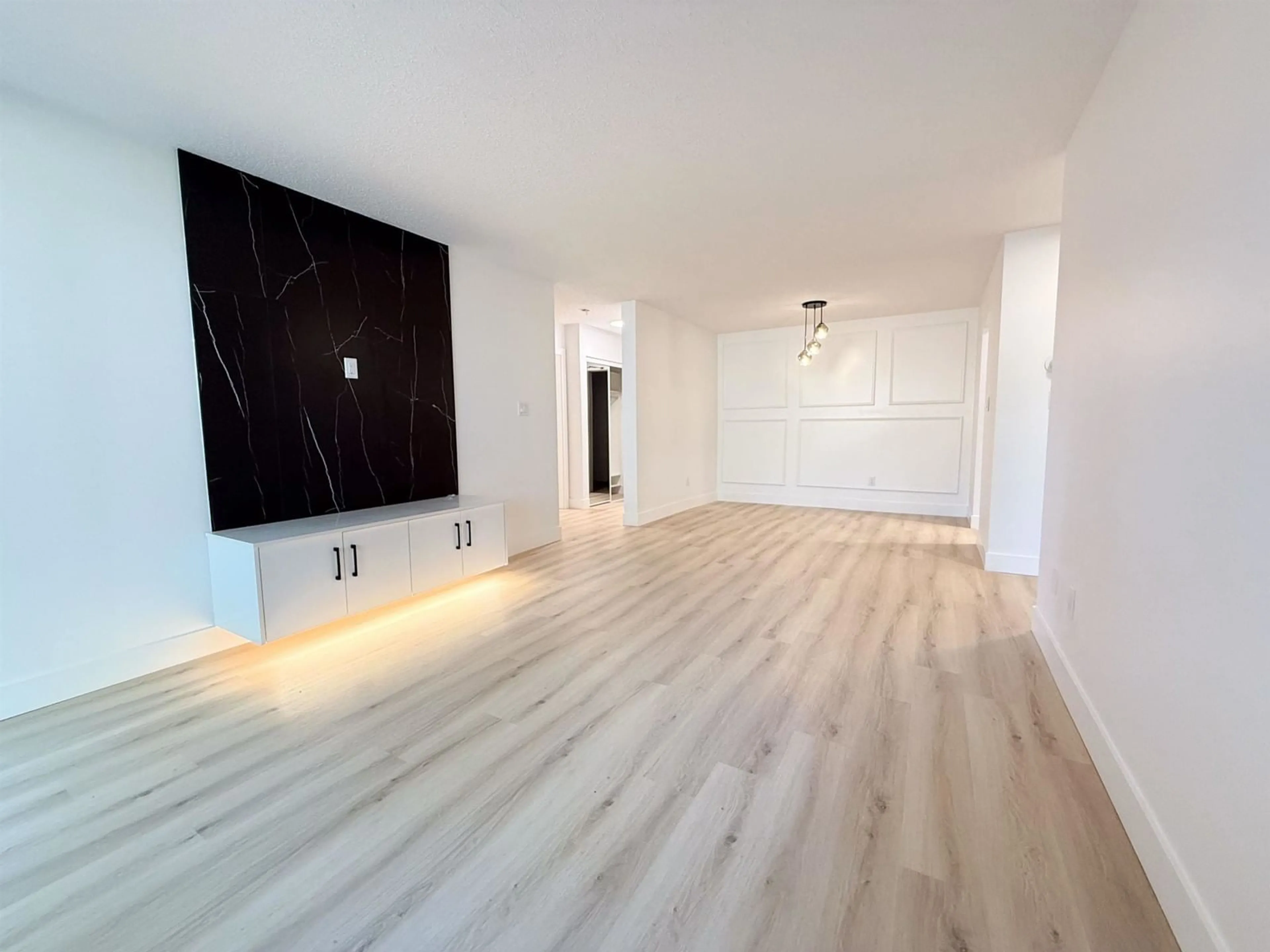 A pic of a room for 111 - 10698 151A, Surrey British Columbia V3R8T5