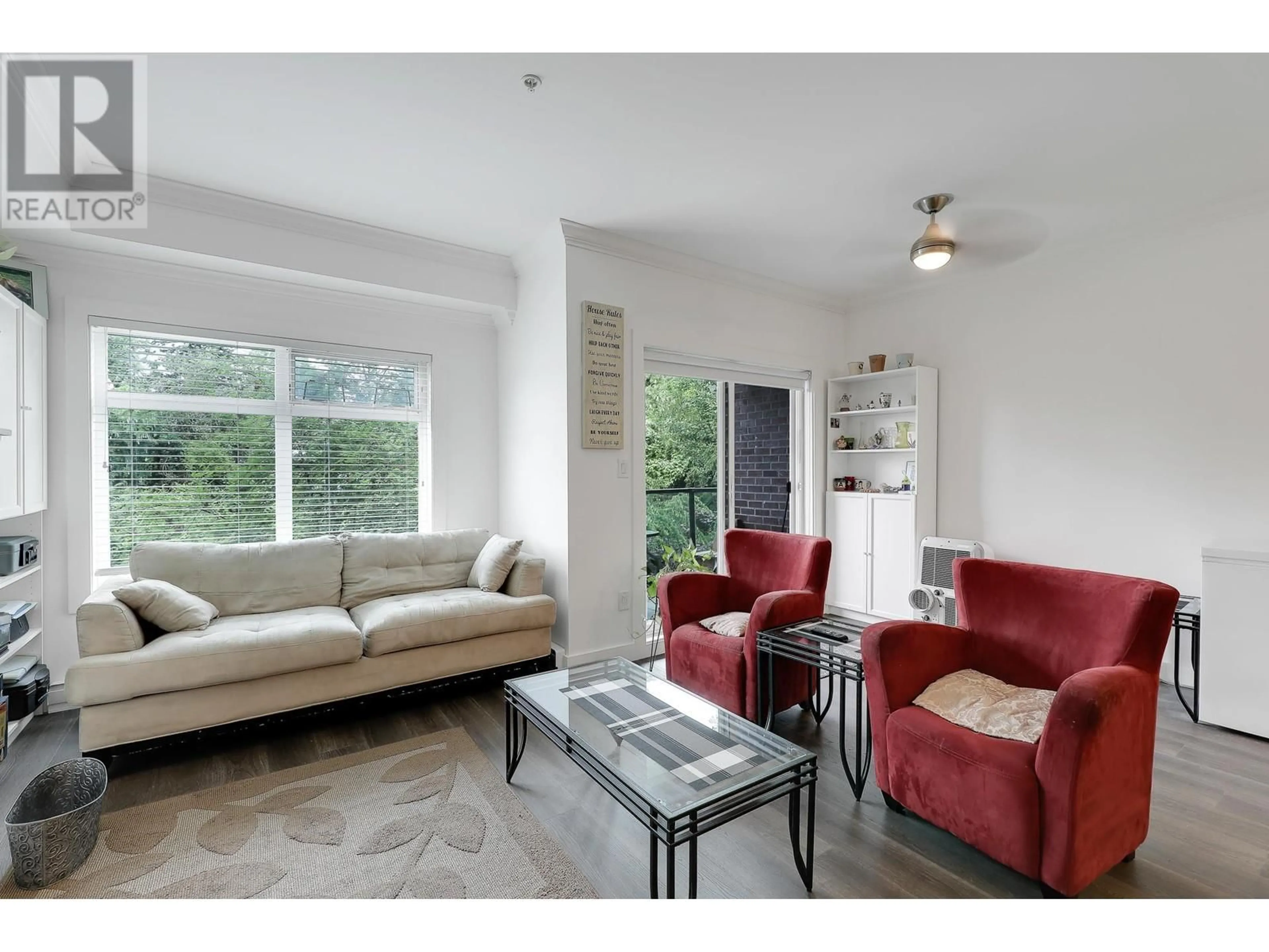 Living room with furniture, unknown for 302 - 11566 224 STREET, Maple Ridge British Columbia V2X9C9