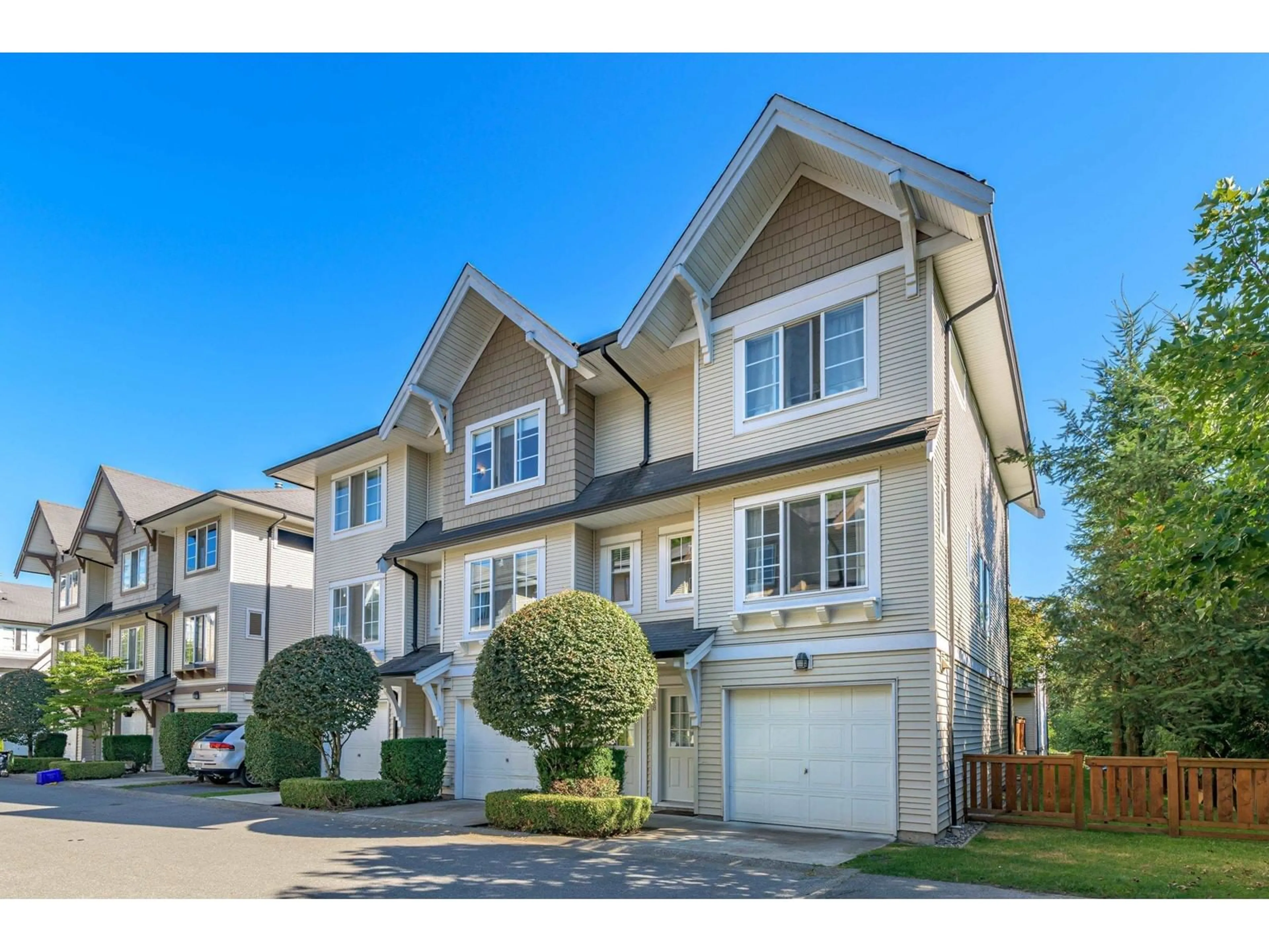 Unknown for 39 - 20540 66, Langley British Columbia V2Y2Y7
