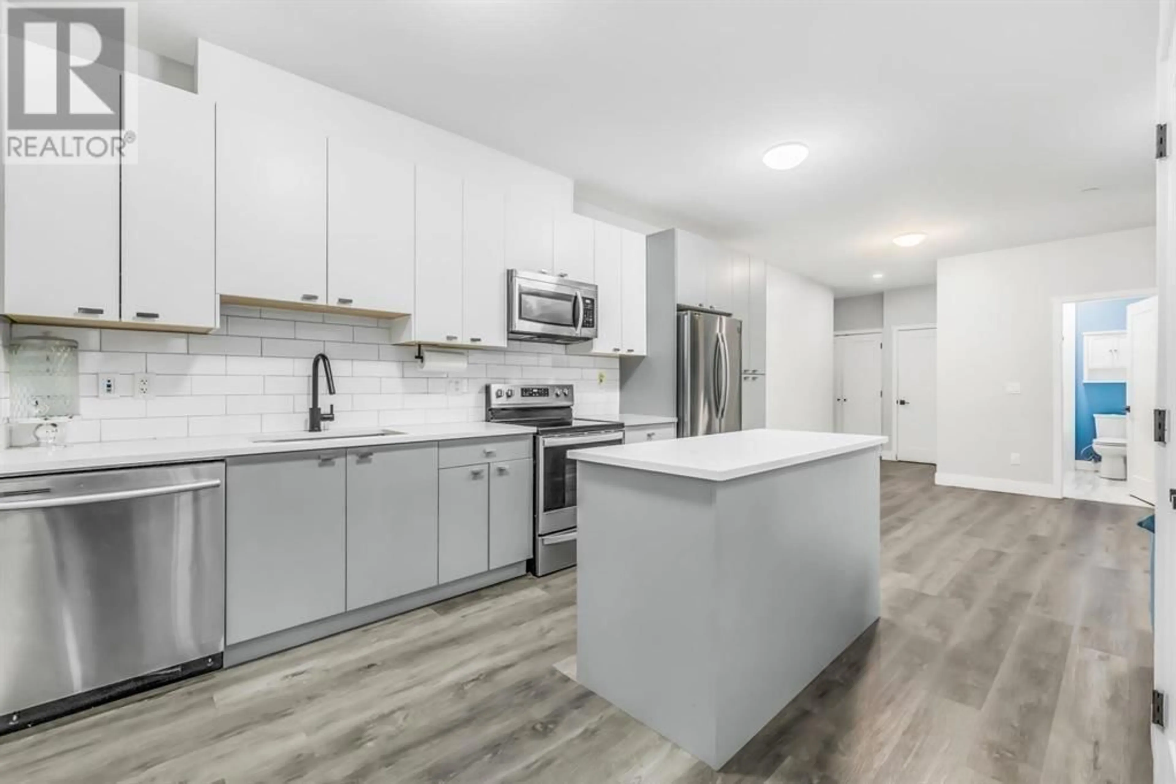 Open concept kitchen, unknown for 207 - 12320 222 STREET, Maple Ridge British Columbia V2X4K8