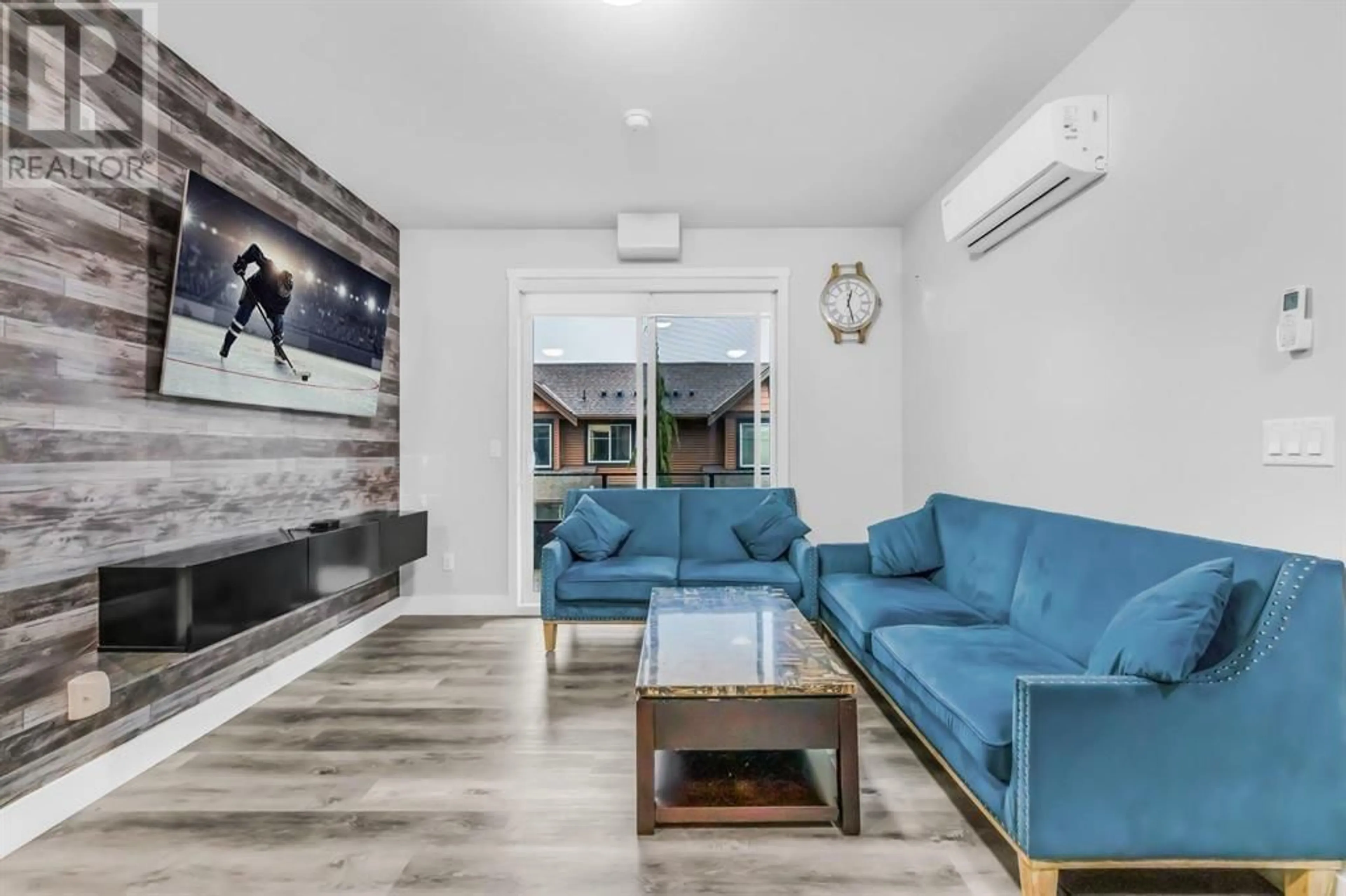 Living room with furniture, unknown for 207 - 12320 222 STREET, Maple Ridge British Columbia V2X4K8
