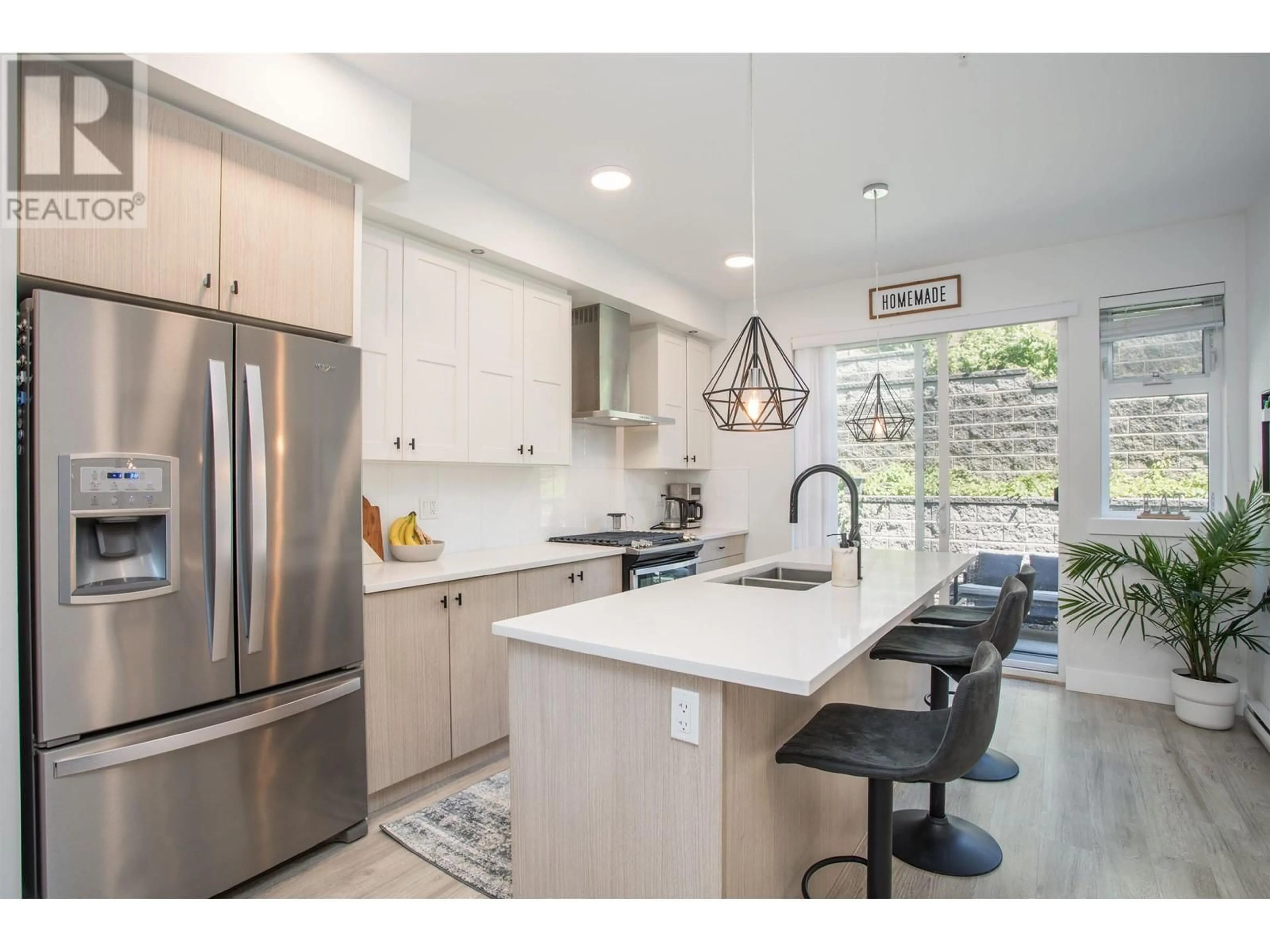 Contemporary kitchen, ceramic/tile floor for 21 - 24108 104 AVENUE, Maple Ridge British Columbia V2W0J5