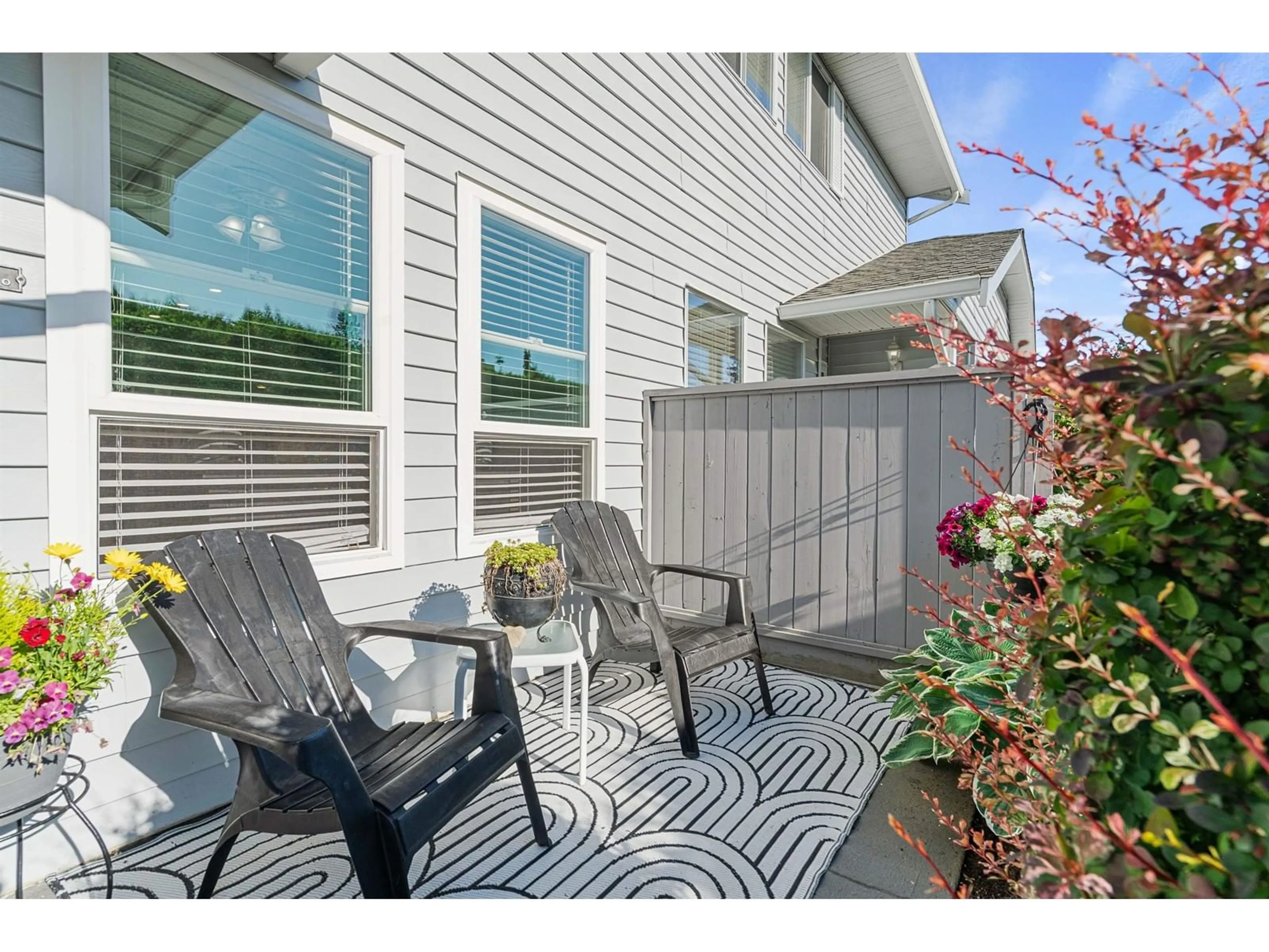 Patio, street for 4 - 33931 MARSHALL, Abbotsford British Columbia V2S1L6