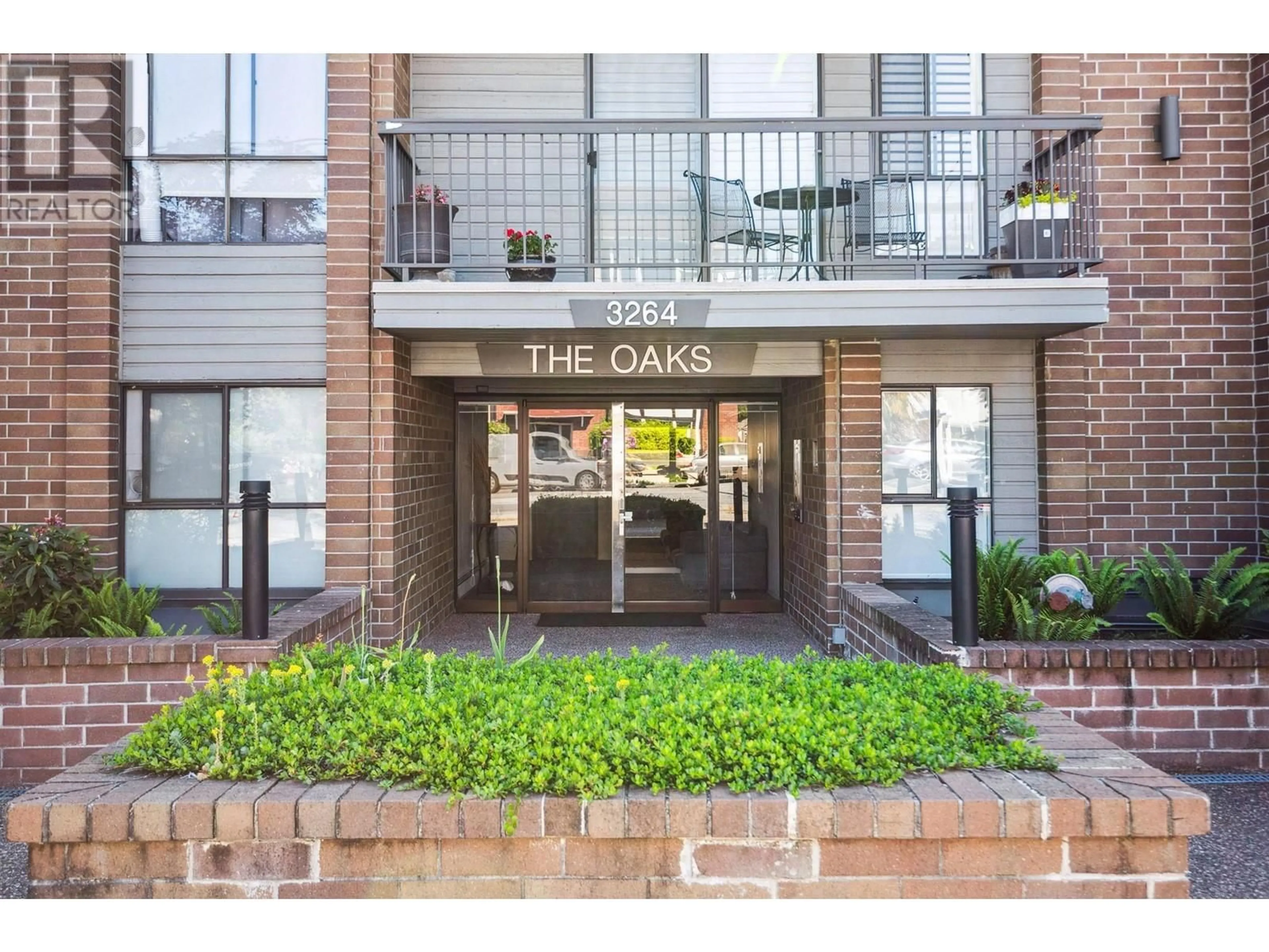 Unknown for 208 - 3264 OAK STREET, Vancouver British Columbia V6H2L3