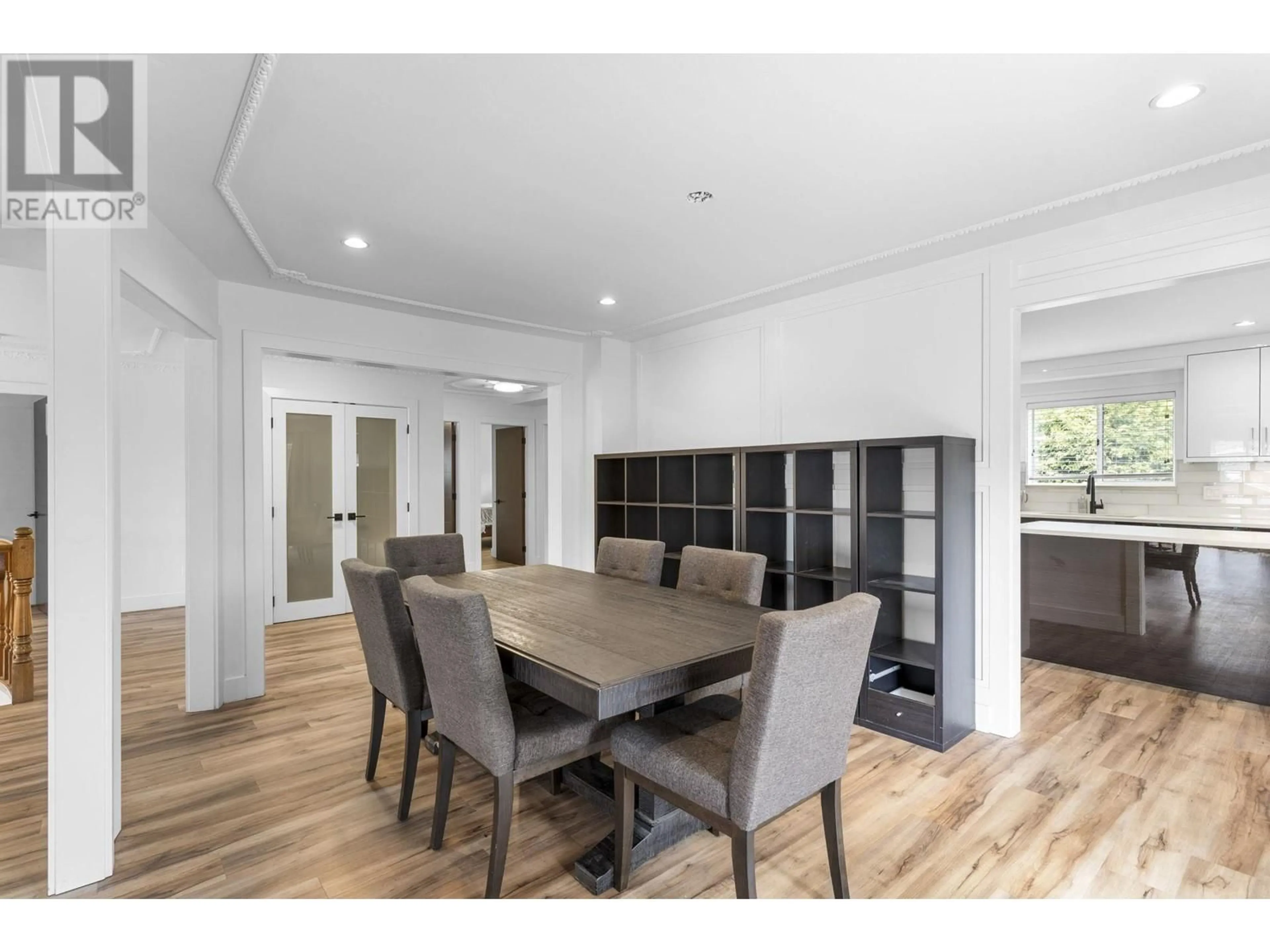 Dining room, wood/laminate floor for 996 - DUTHIE AVENUE, Burnaby British Columbia V5A2P8