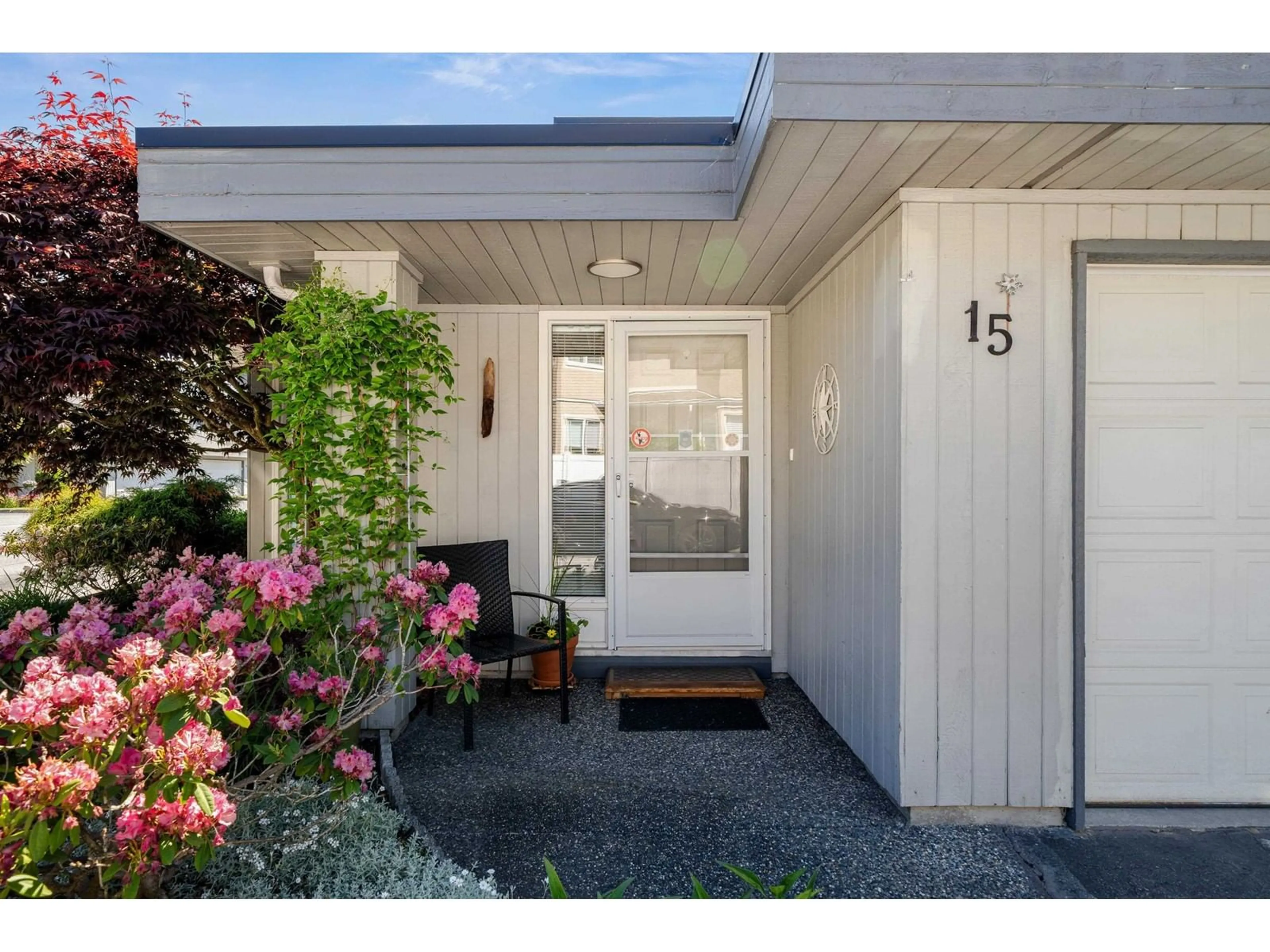 Indoor entryway for 15 - 16180 86TH, Surrey British Columbia V4N3J9