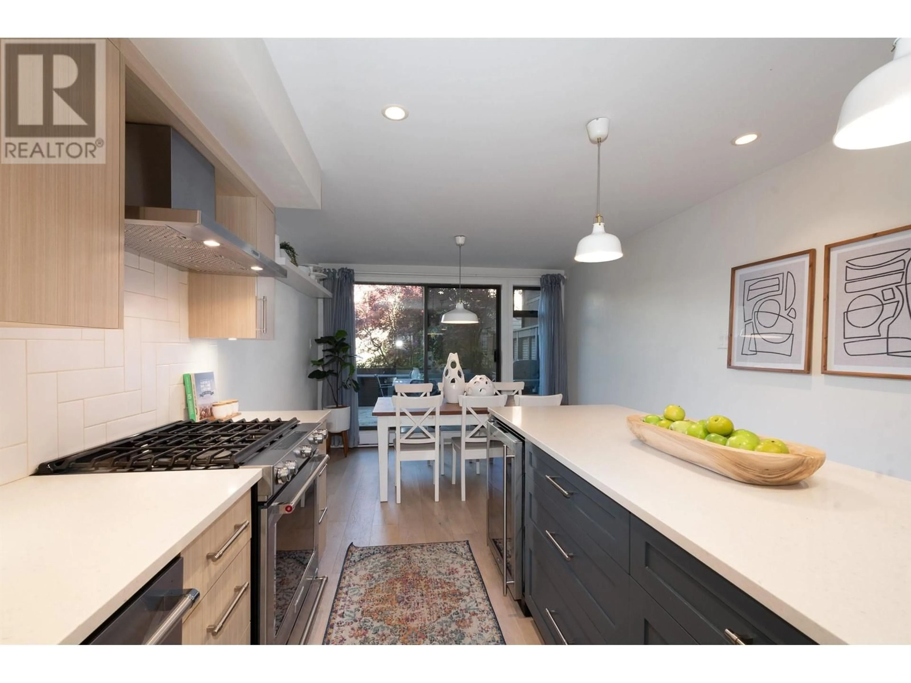 Contemporary kitchen, unknown for 712 MILLYARD, Vancouver British Columbia V5Z4A1