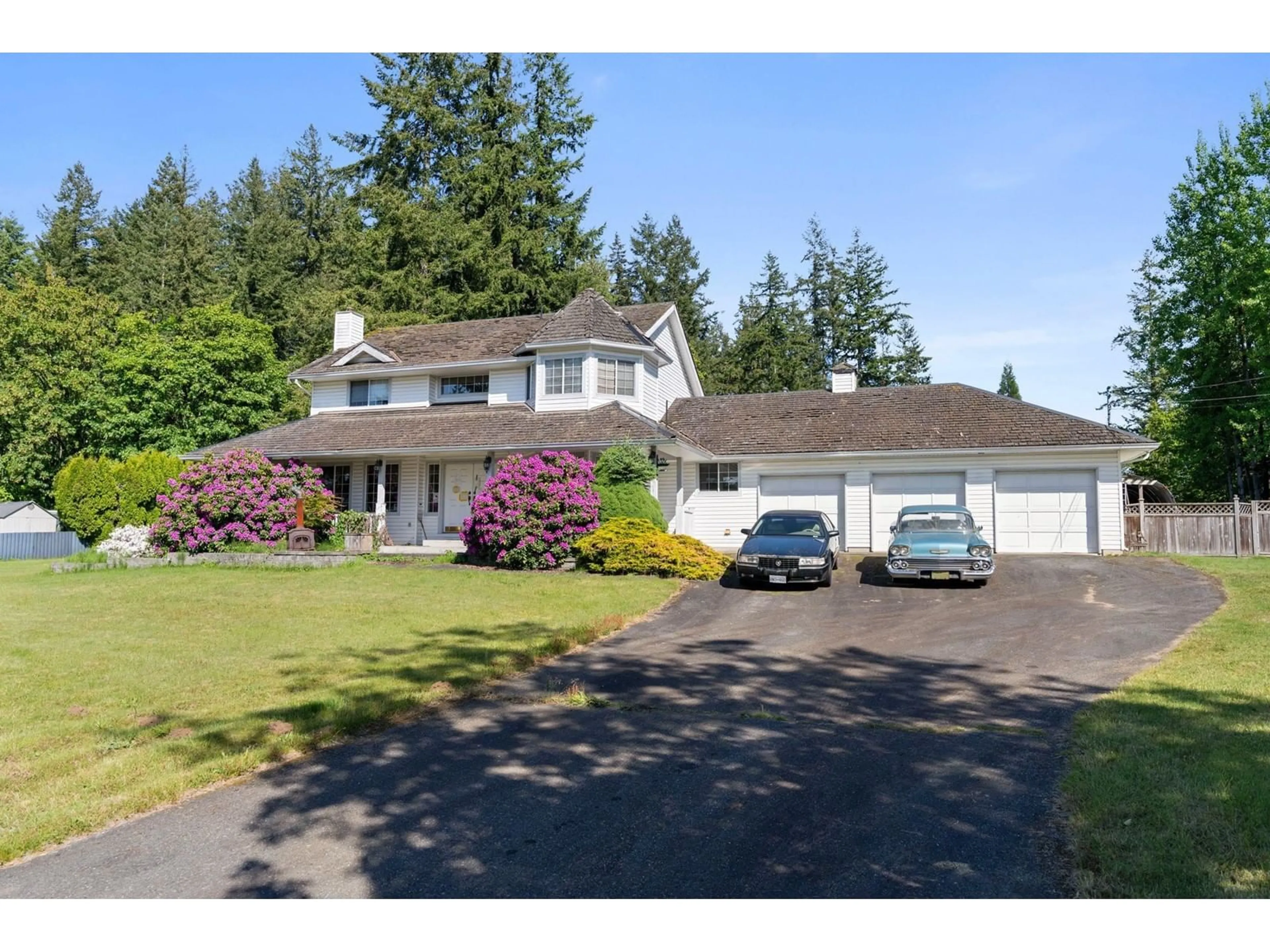 A pic from outside/outdoor area/front of a property/back of a property/a pic from drone, street for 5240 234, Langley British Columbia V2Z2P6