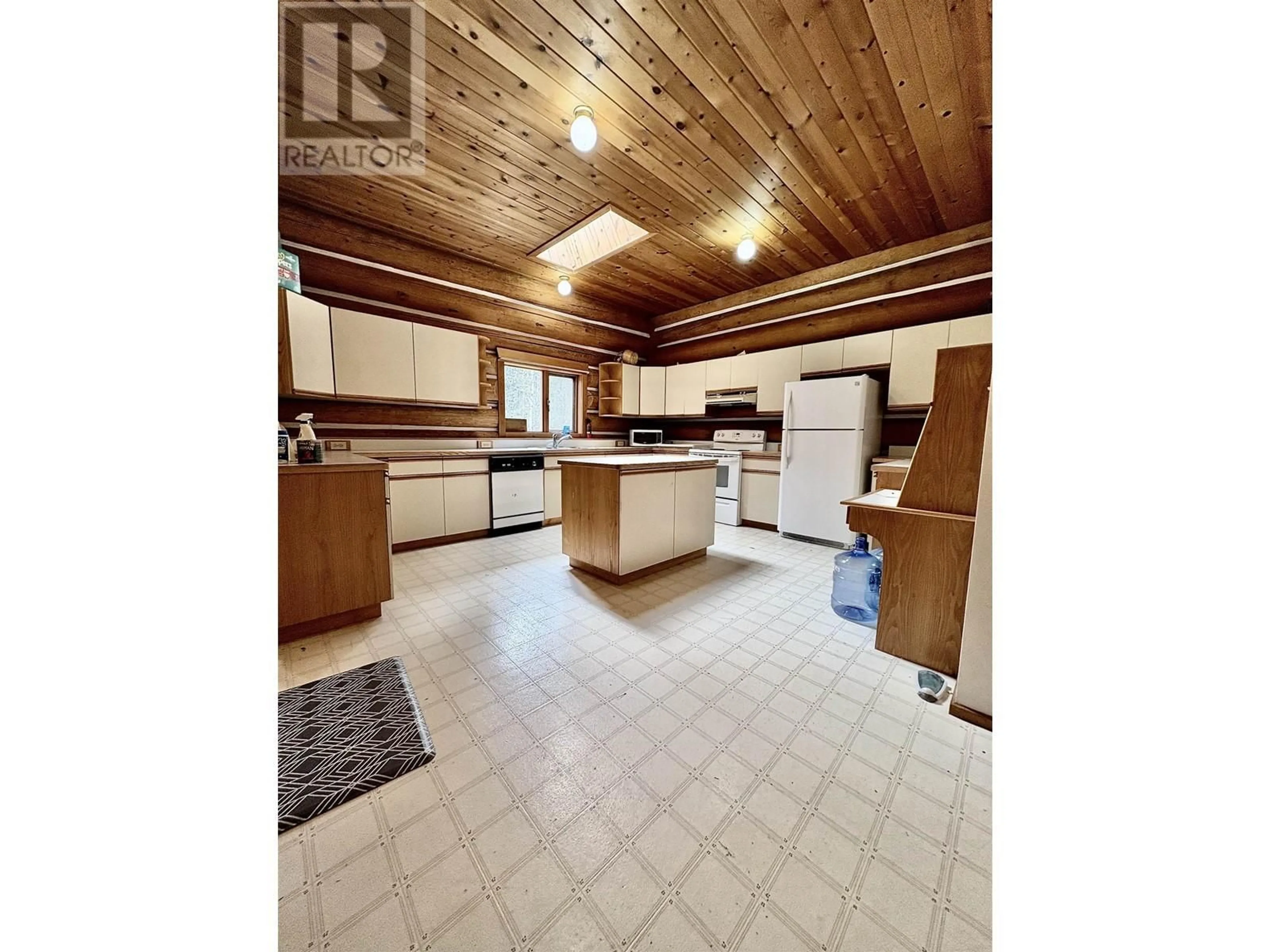 Open concept kitchen, unknown for 3804 SPRING CREEK DRIVE, Terrace British Columbia V8G4R6