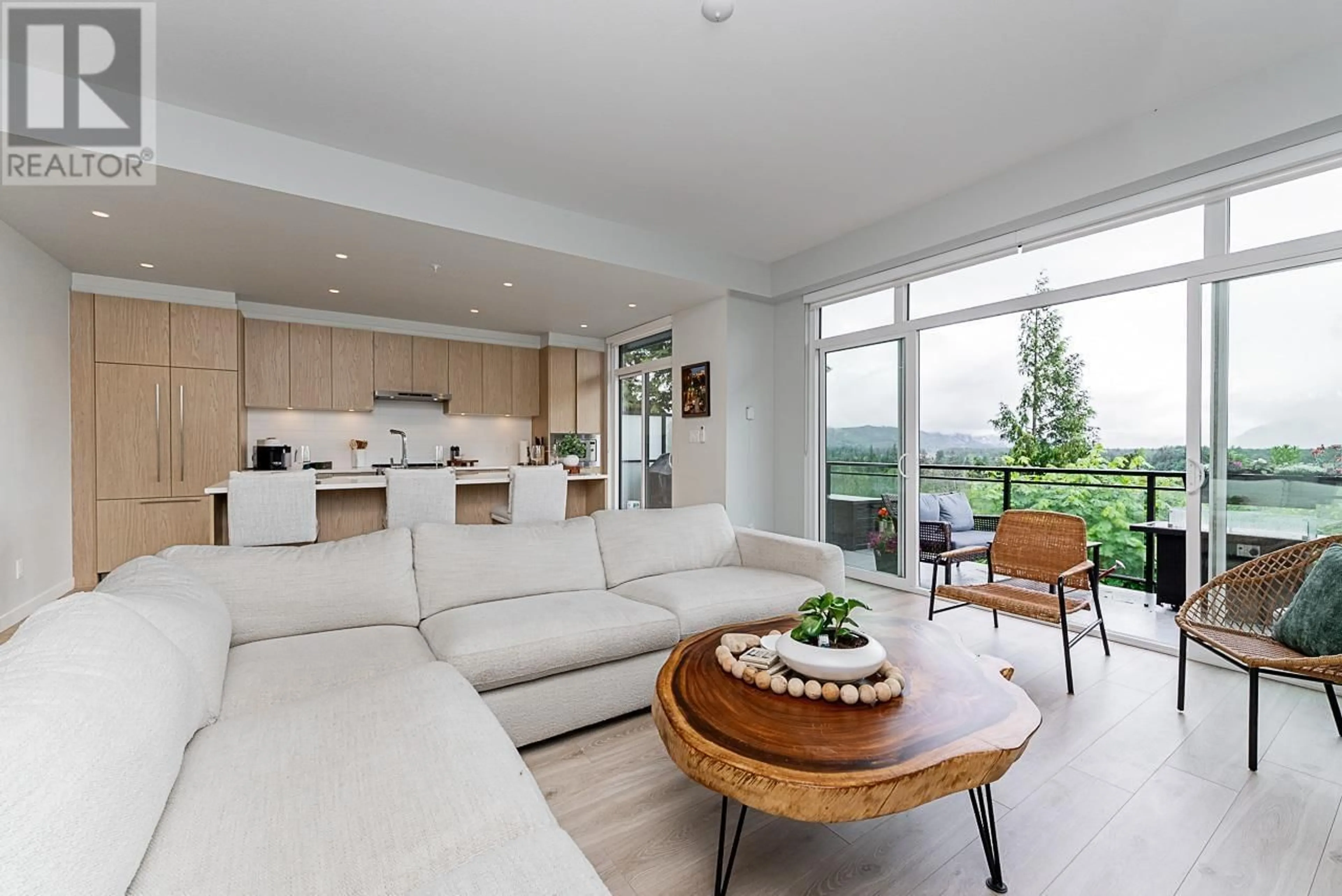 Living room with furniture, unknown for 41231 HIGHLINE PLACE, Squamish British Columbia V8B1C2