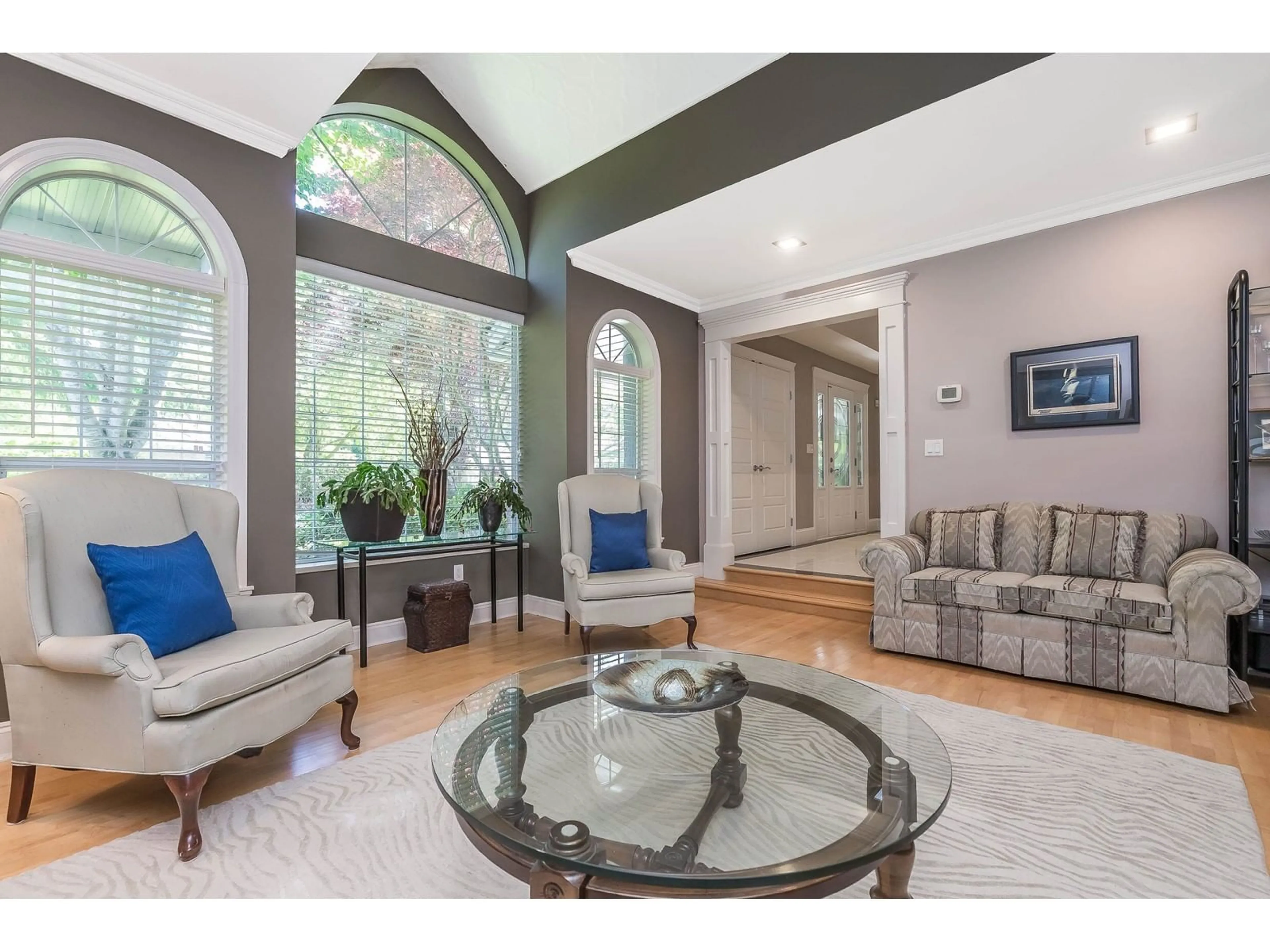 Living room with furniture, unknown for 3155 142, Surrey British Columbia V4P2J3