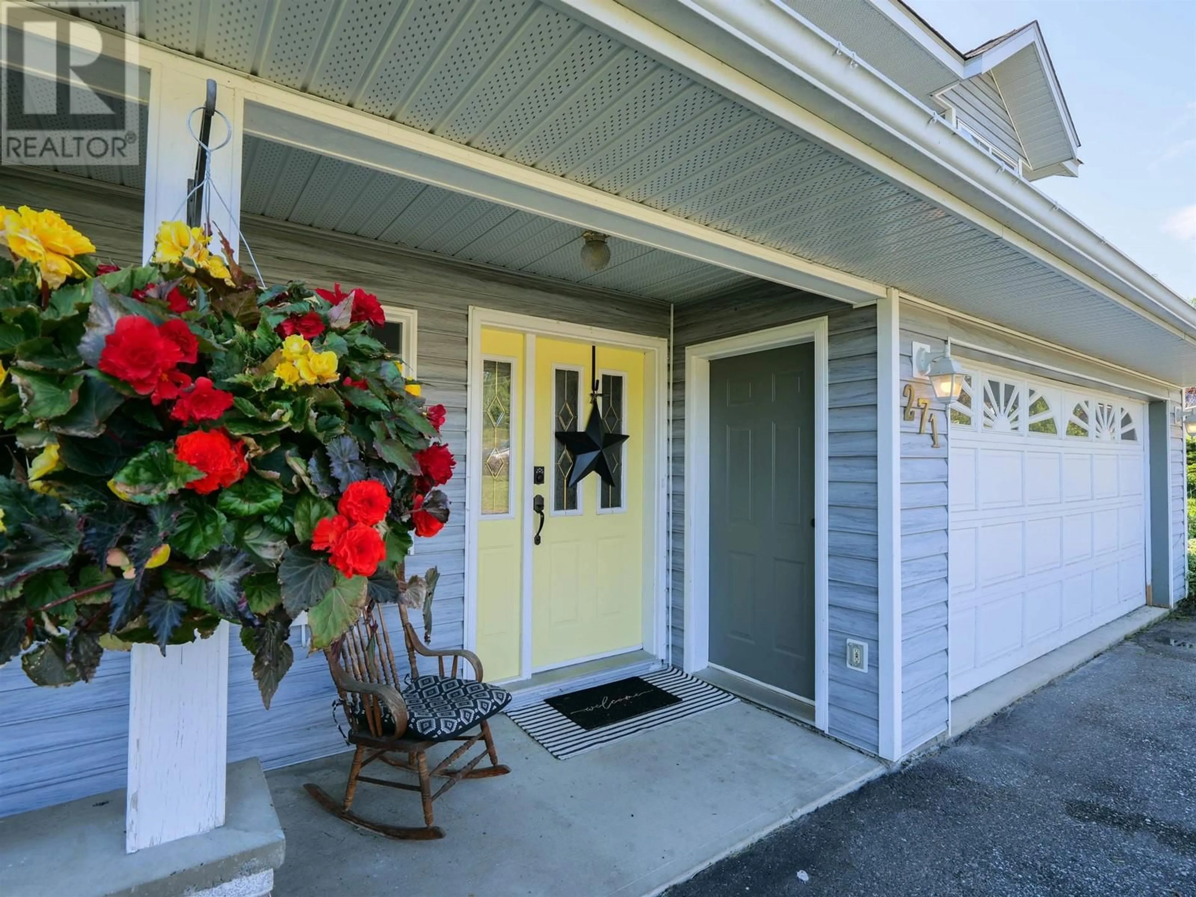 Indoor entryway for 271 SANDERSON ROAD, Quesnel British Columbia V2J5V9