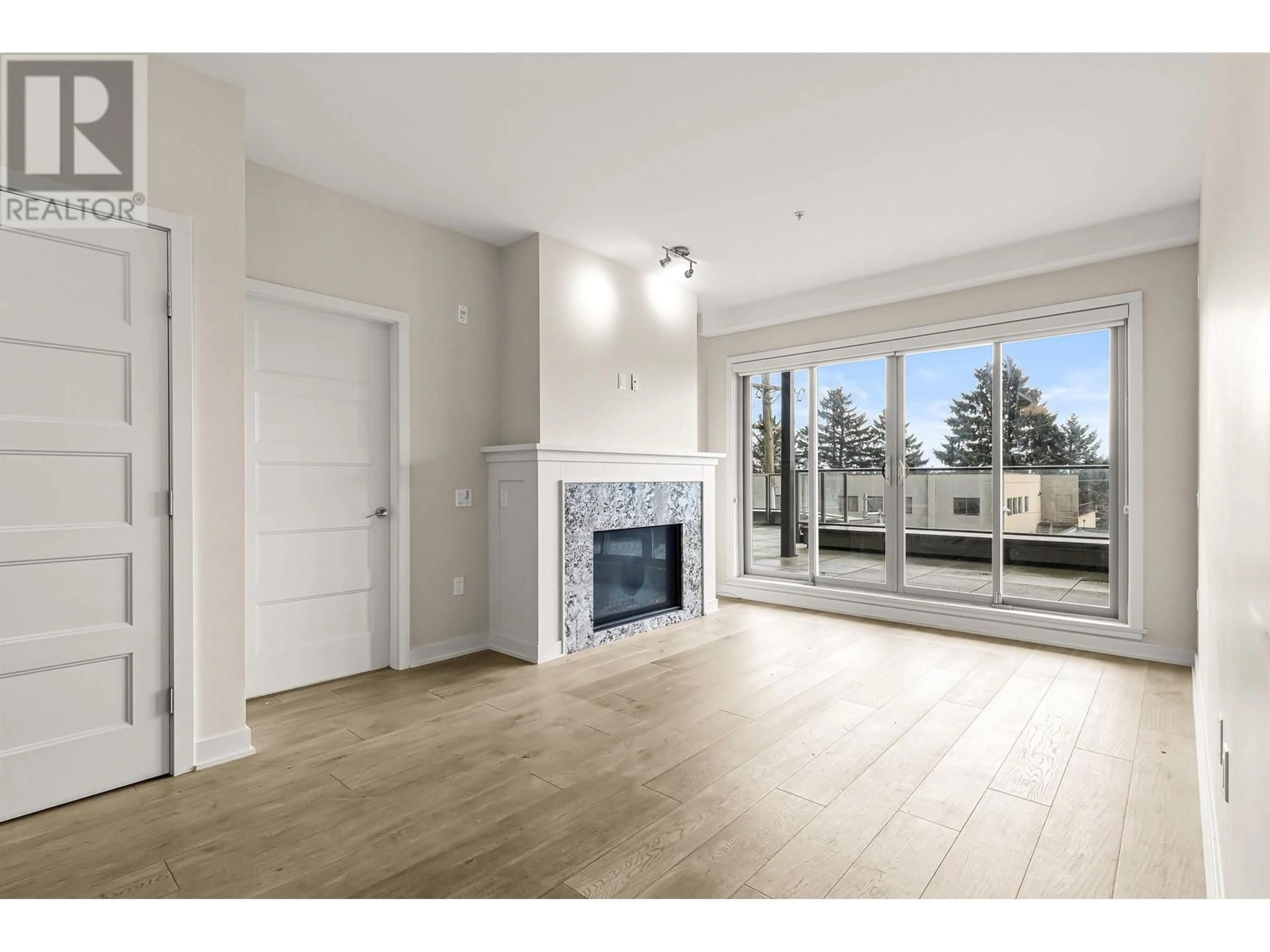 A pic of a room for 210 - 6168 LONDON ROAD, Richmond British Columbia V7E0C1