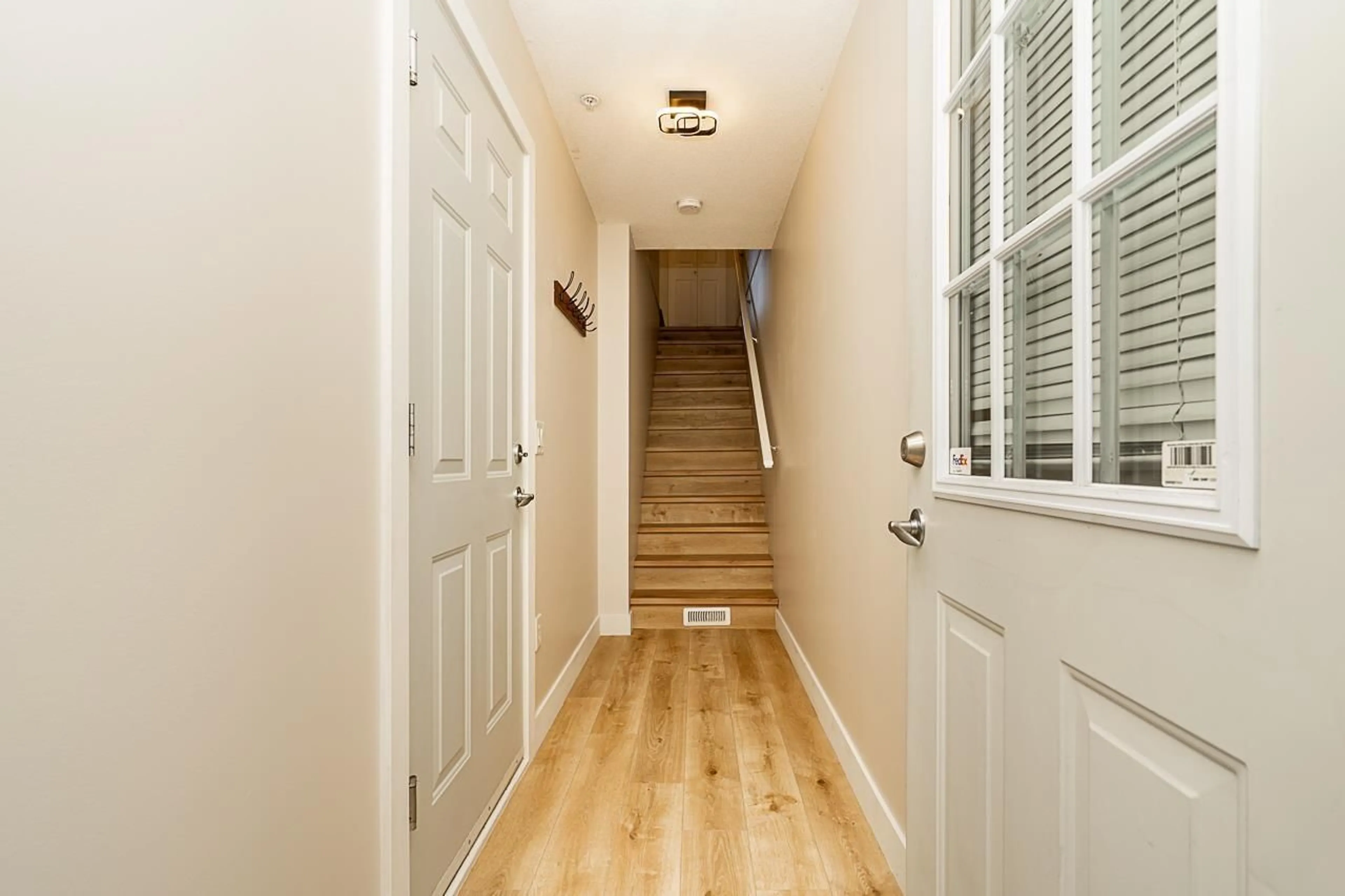 Indoor entryway for 22 - 20540 66, Langley British Columbia V2Y2Y7