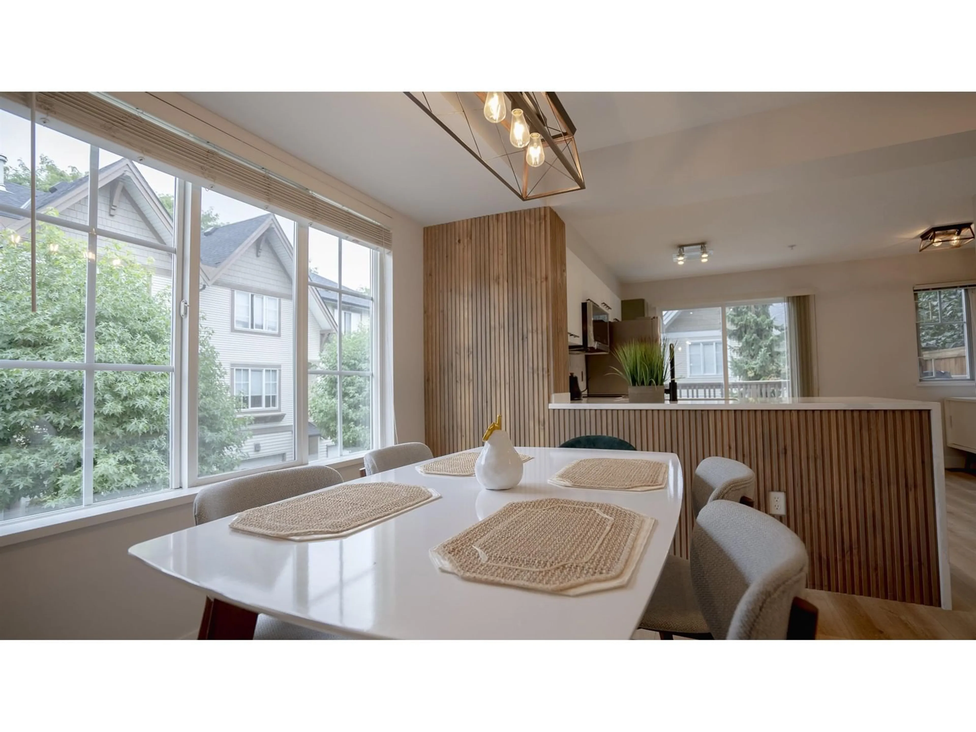 Dining room, wood/laminate floor for 22 - 20540 66, Langley British Columbia V2Y2Y7