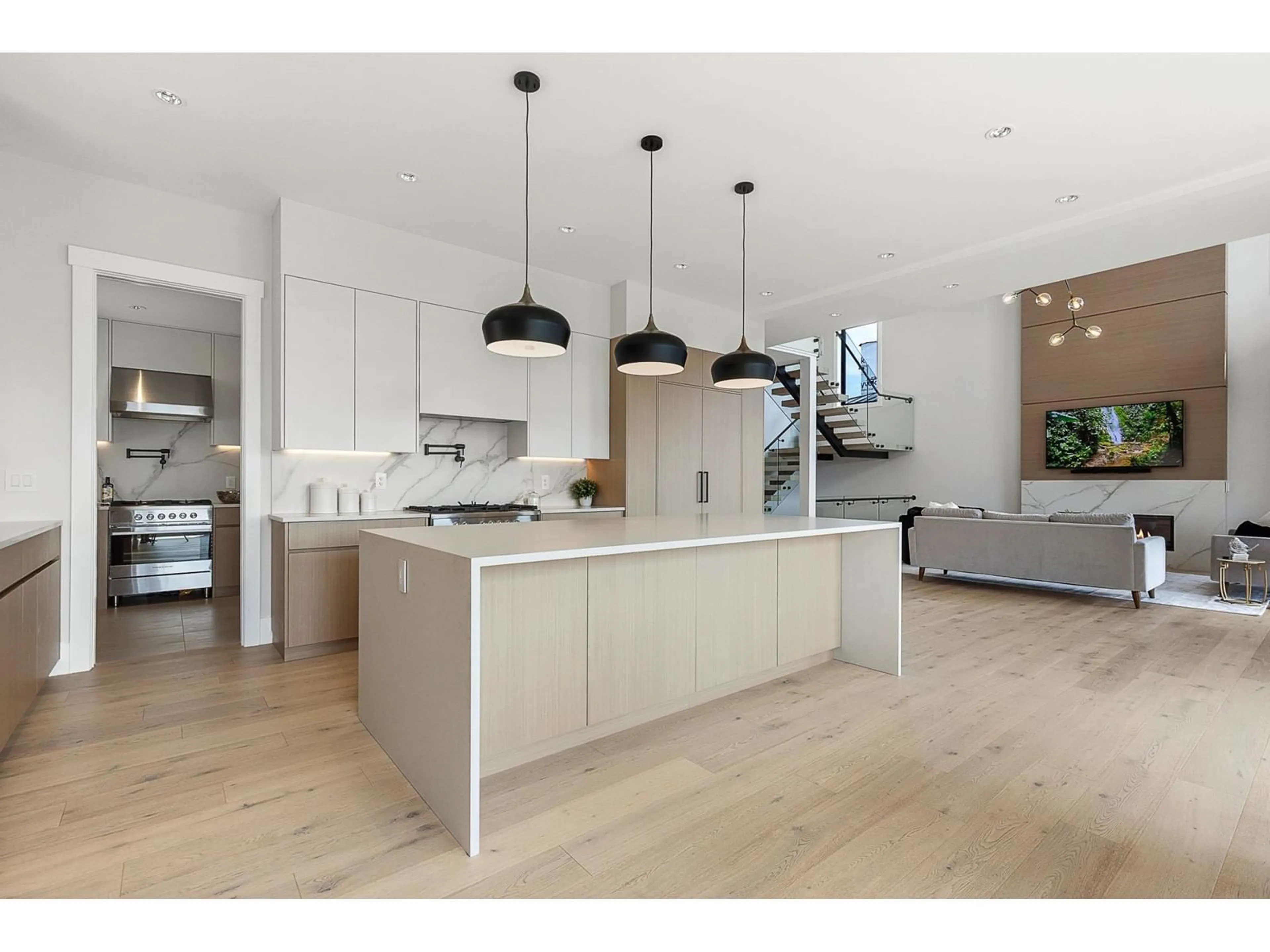 Open concept kitchen, unknown for 35468 VERADO, Abbotsford British Columbia V3G0G2