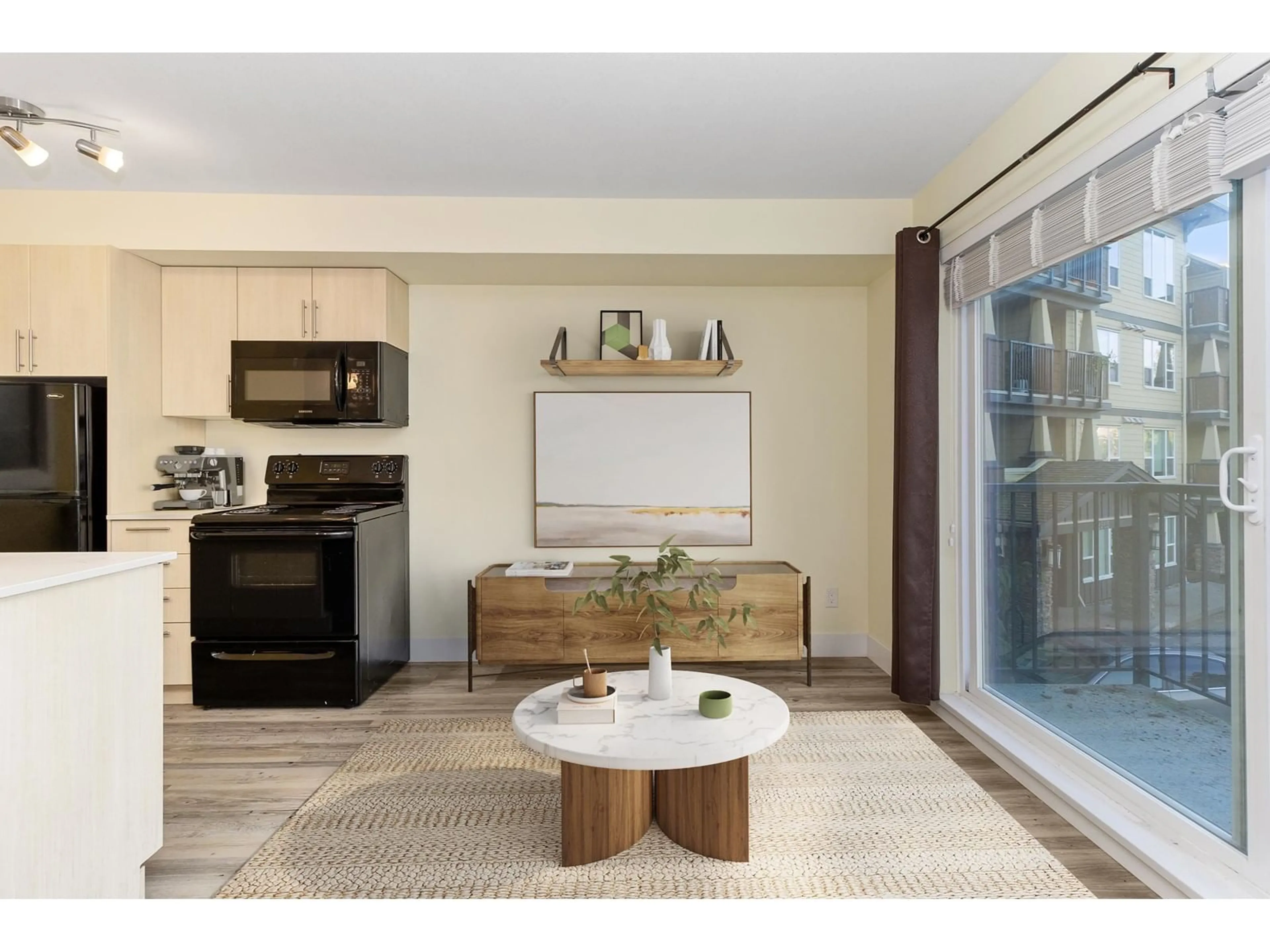 Open concept kitchen, unknown for 222 - 2565 CAMPBELL, Abbotsford British Columbia V2S0E3