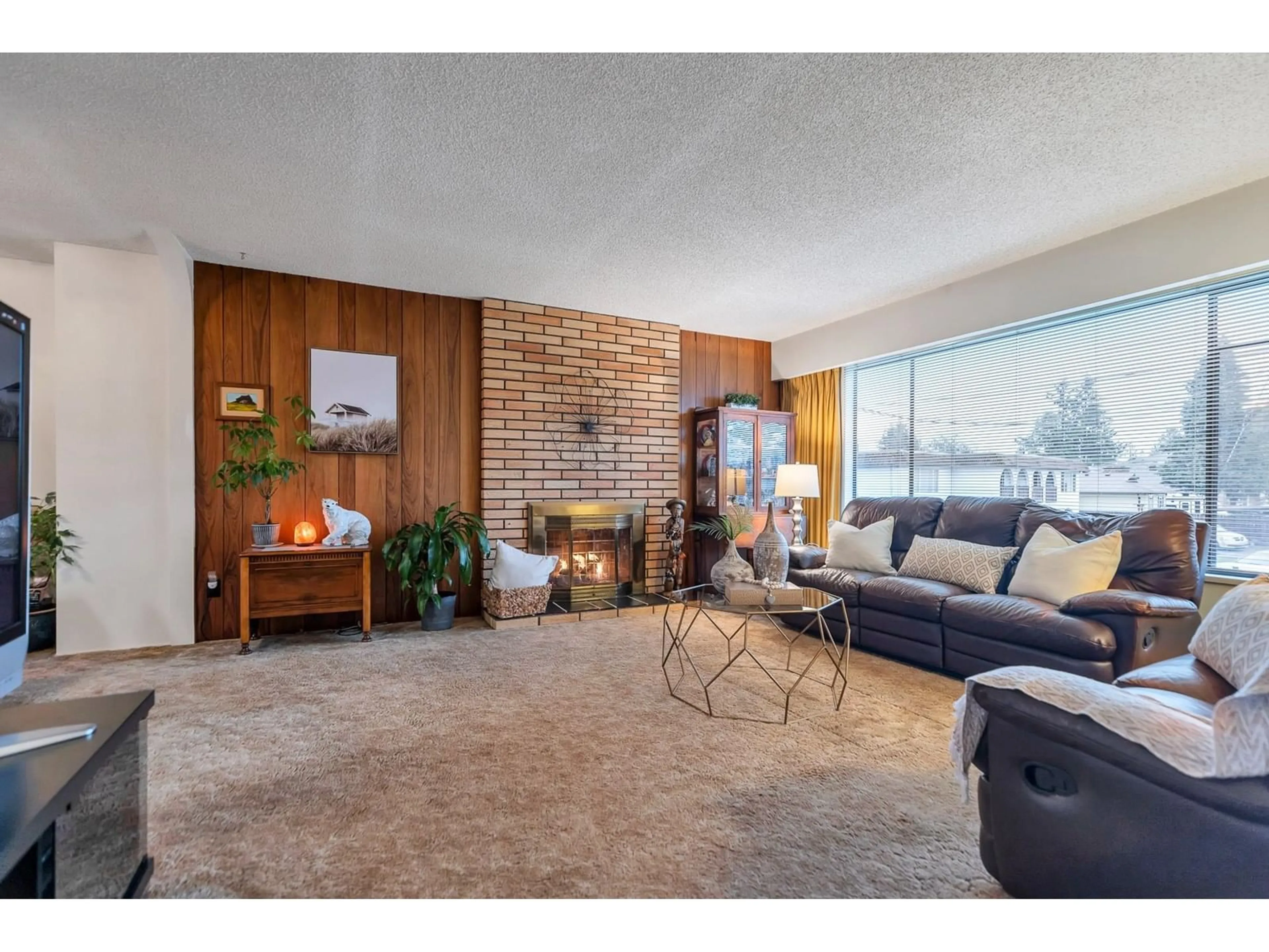 Living room with furniture, unknown for 8646 115A, Delta British Columbia V4C5R9