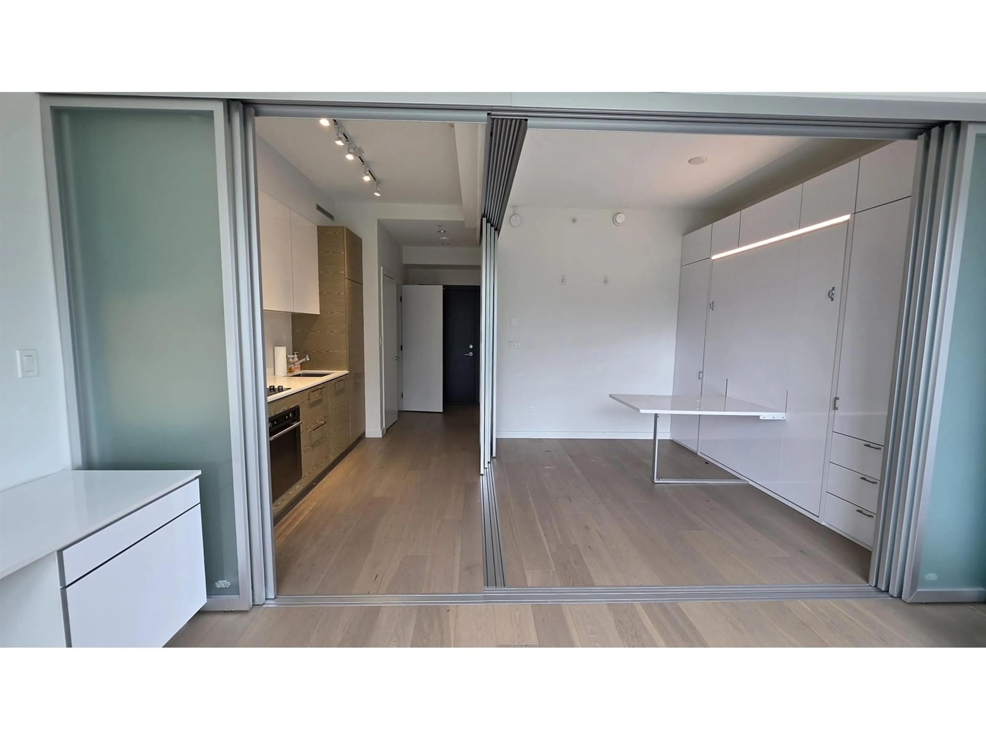 Unknown for 415 - 13438 CENTRAL, Surrey British Columbia V3T0N2