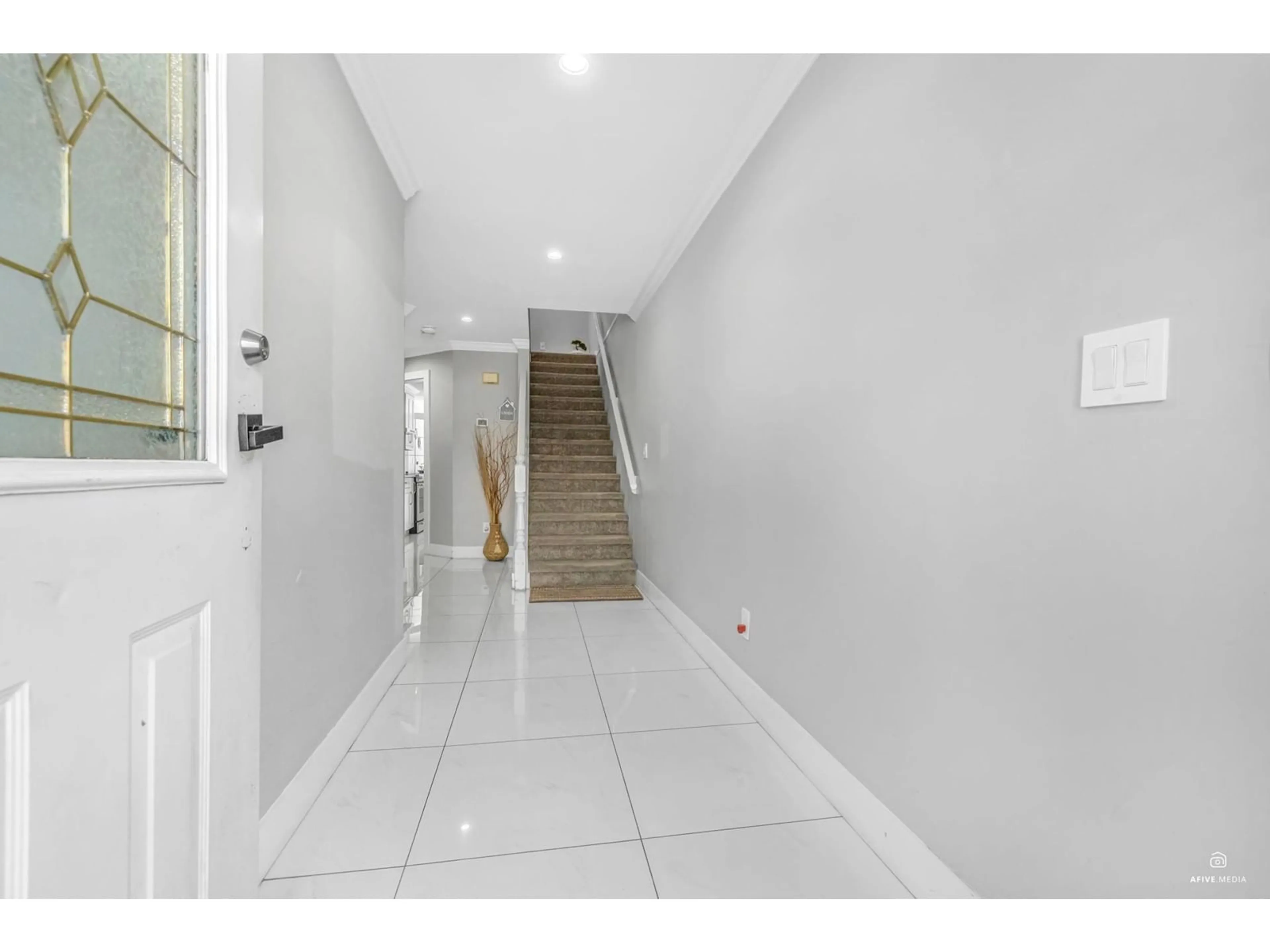 Indoor foyer for 39 - 12165 75, Surrey British Columbia V3W0W7