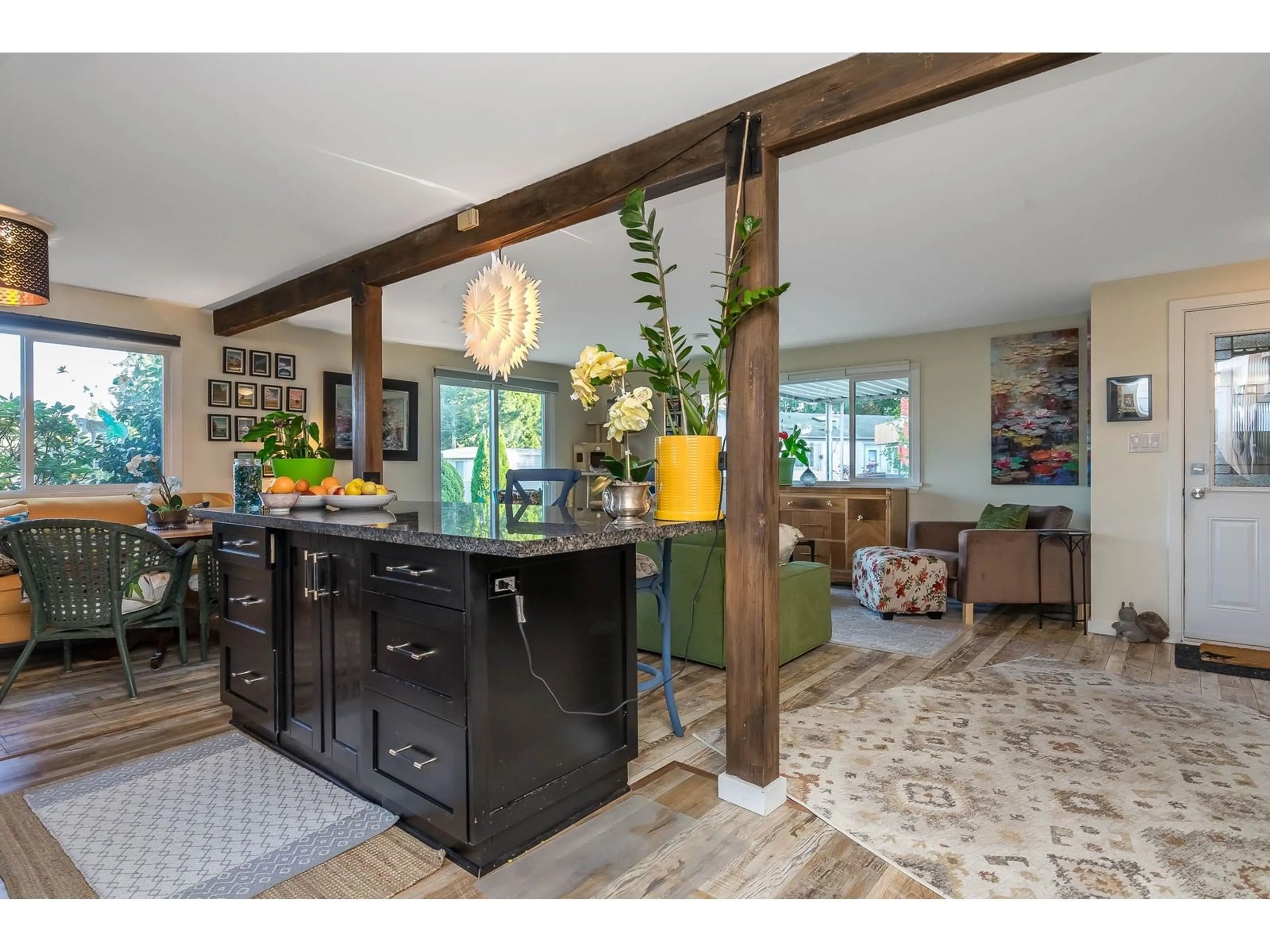 Open concept kitchen, unknown for 6 - 1840 160, Surrey British Columbia V4A4X4