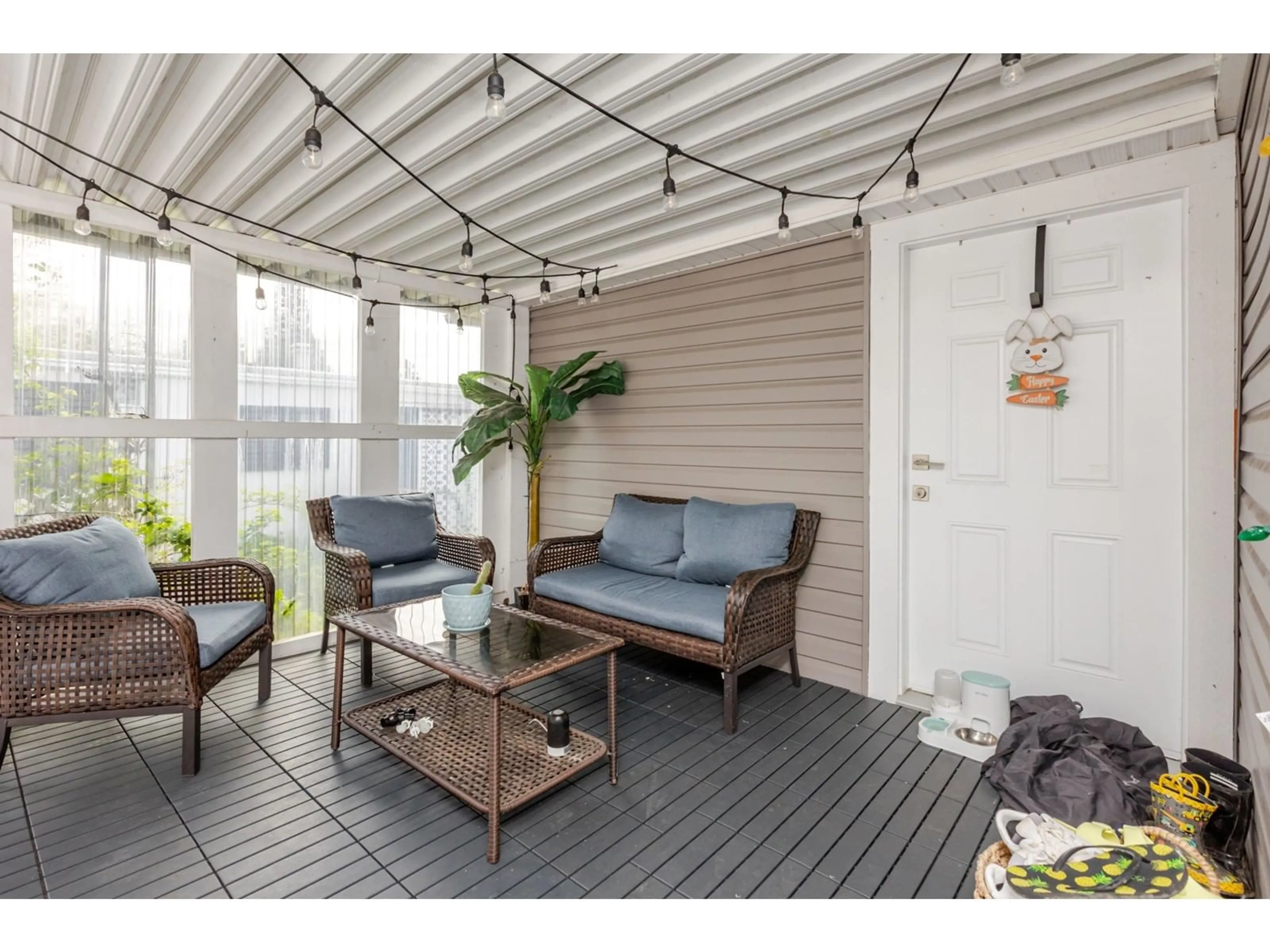 Patio, street for 221 - 1840 160, Surrey British Columbia V3A4X4