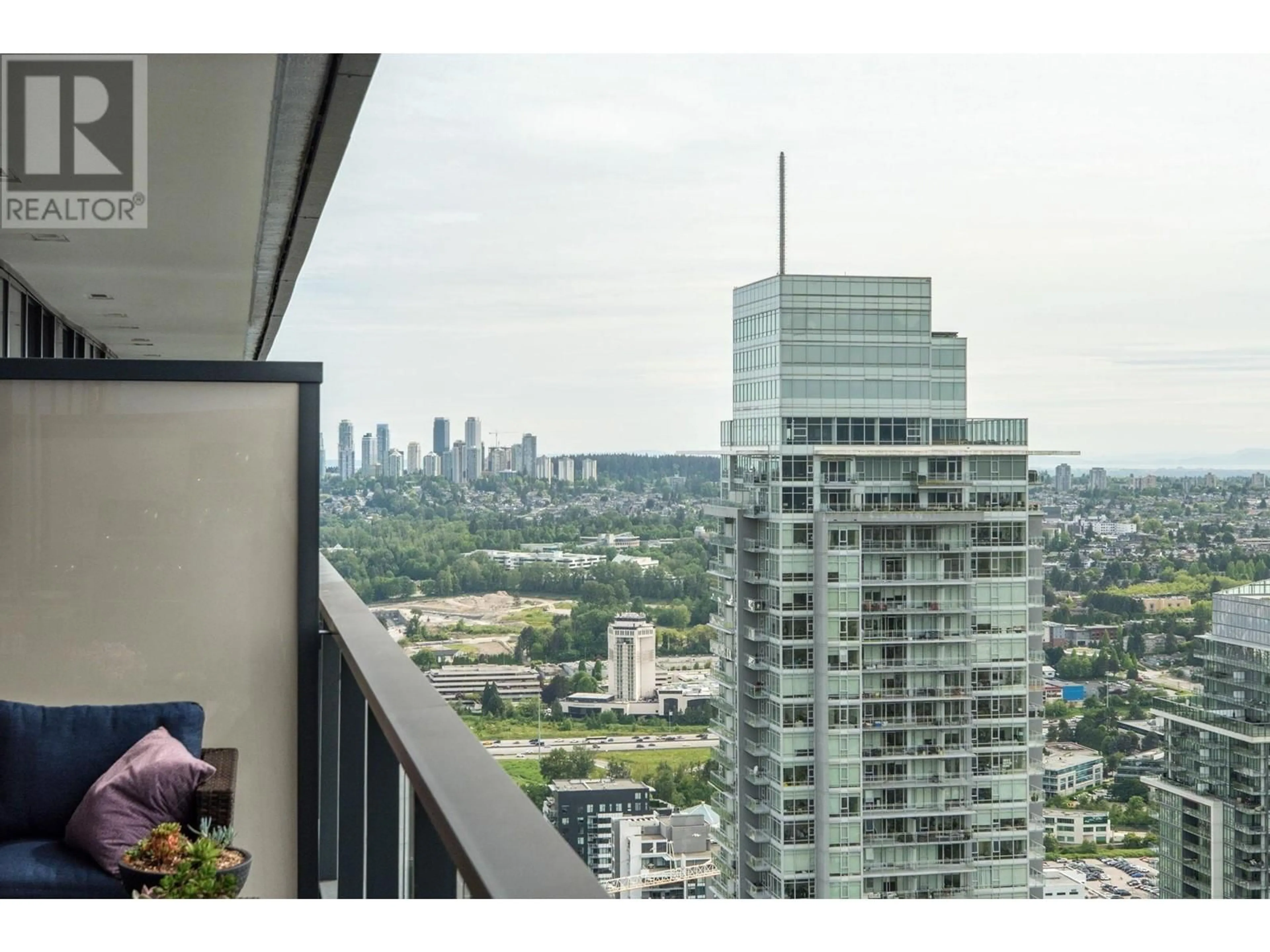 Balcony in the apartment, city buildings view from balcony for 5310 - 4510 HALIFAX WAY, Burnaby British Columbia V5C0K4