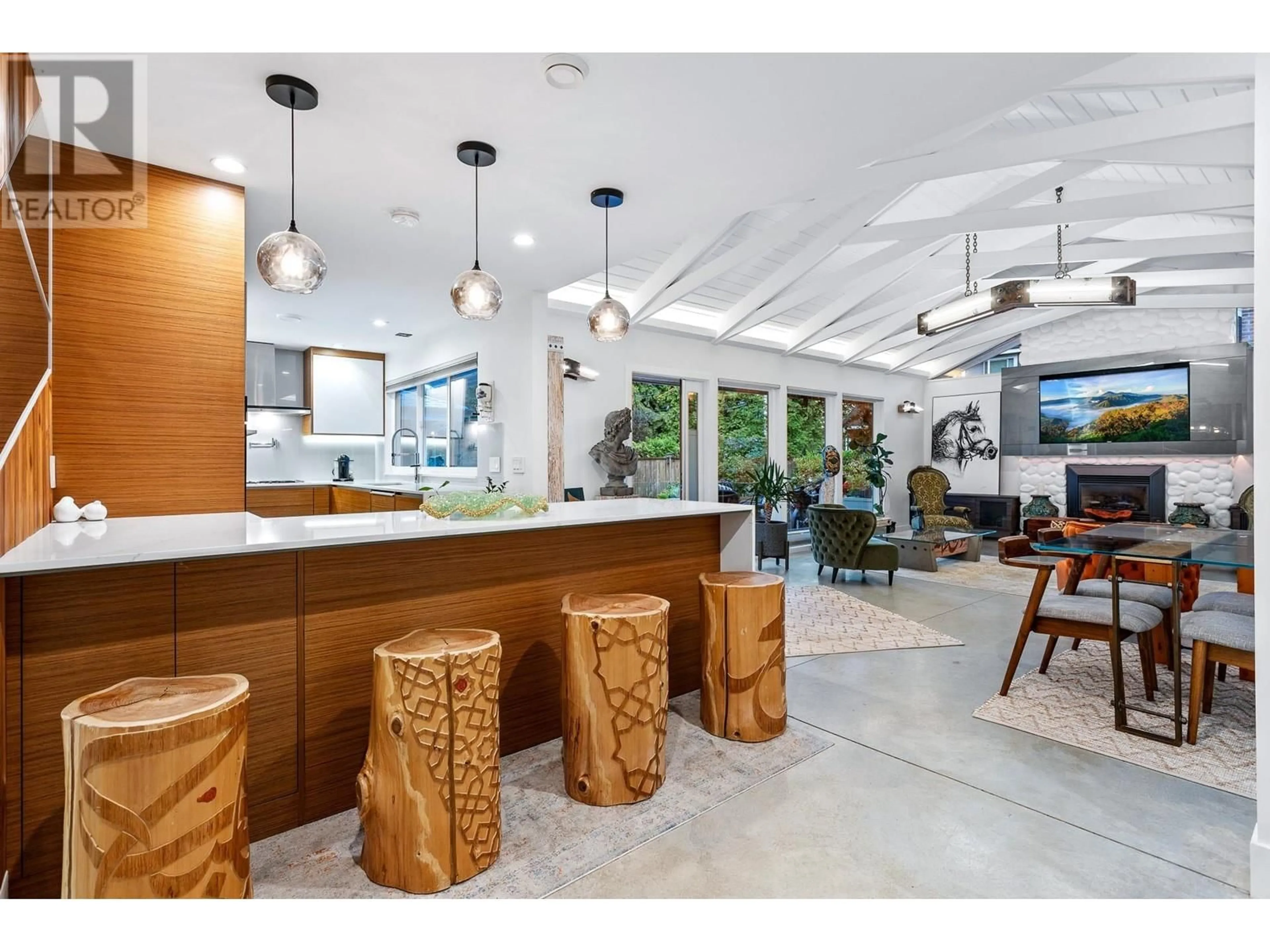 Open concept kitchen, unknown for 2420 EDGEMONT BOULEVARD, North Vancouver British Columbia V7P2L1