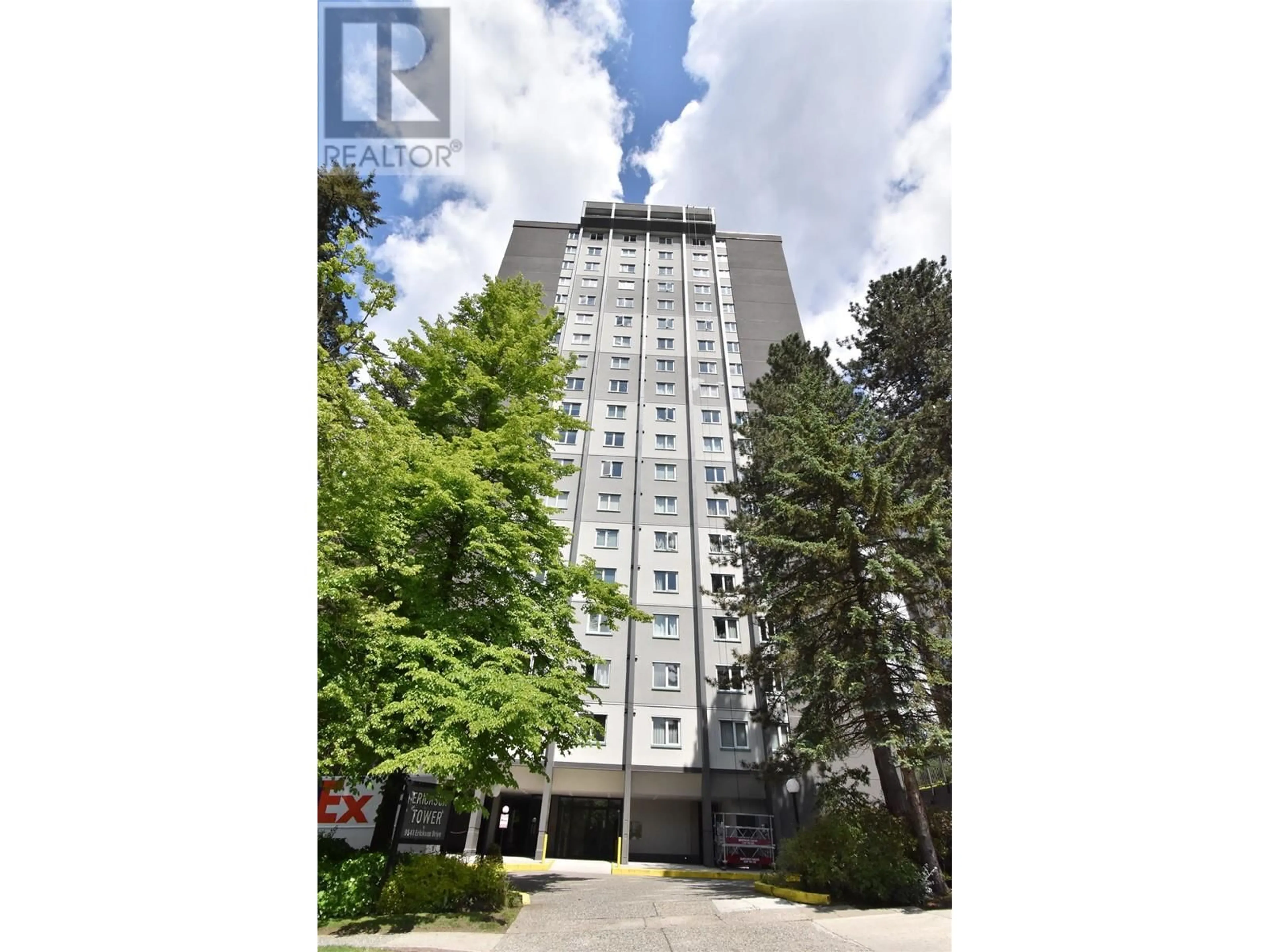 Indoor foyer for 305 - 9541 ERICKSON DRIVE, Burnaby British Columbia V3J7N8