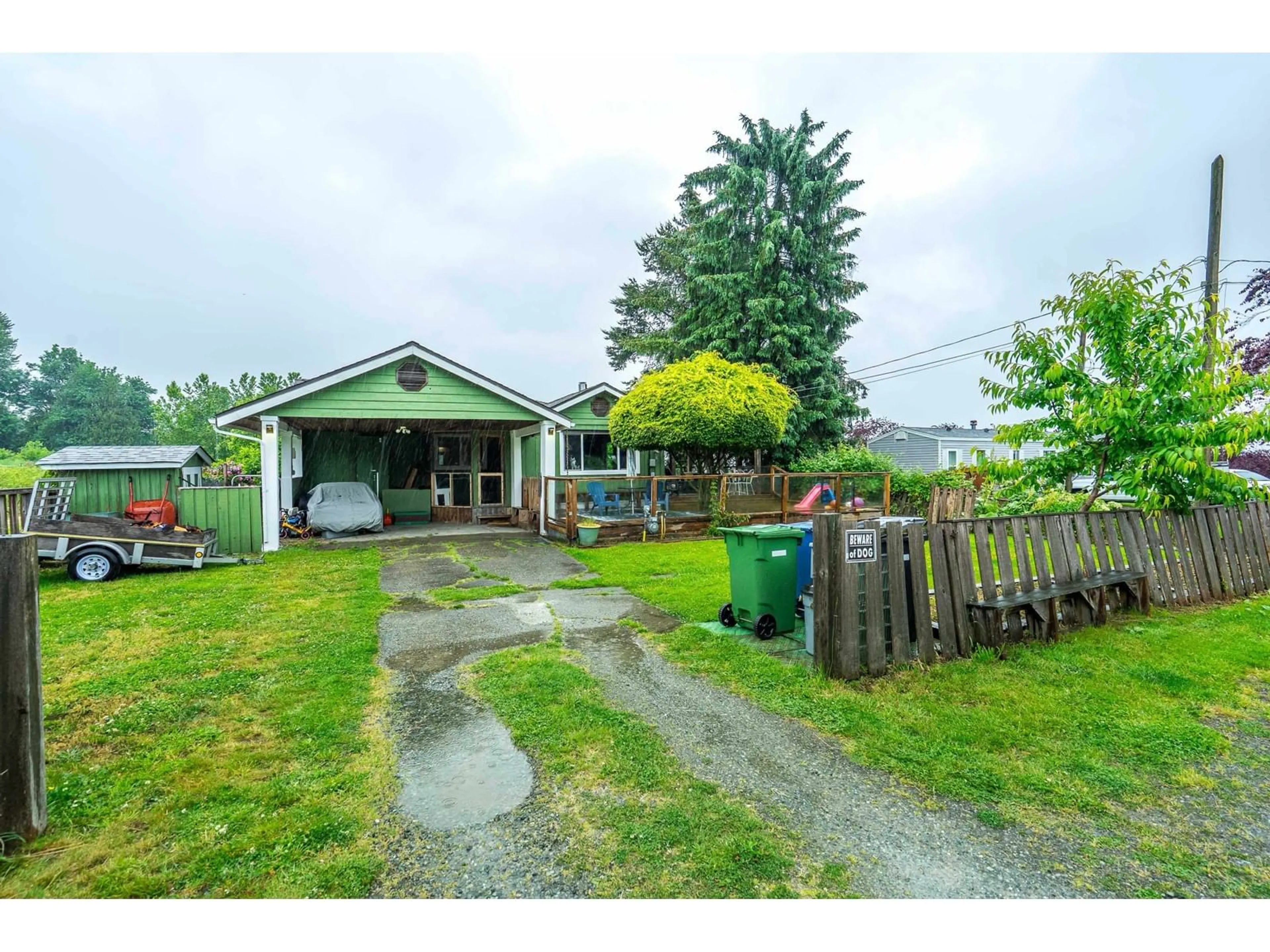 A pic from outside/outdoor area/front of a property/back of a property/a pic from drone, street for 28995 MCTAVISH, Abbotsford British Columbia V4X2E7