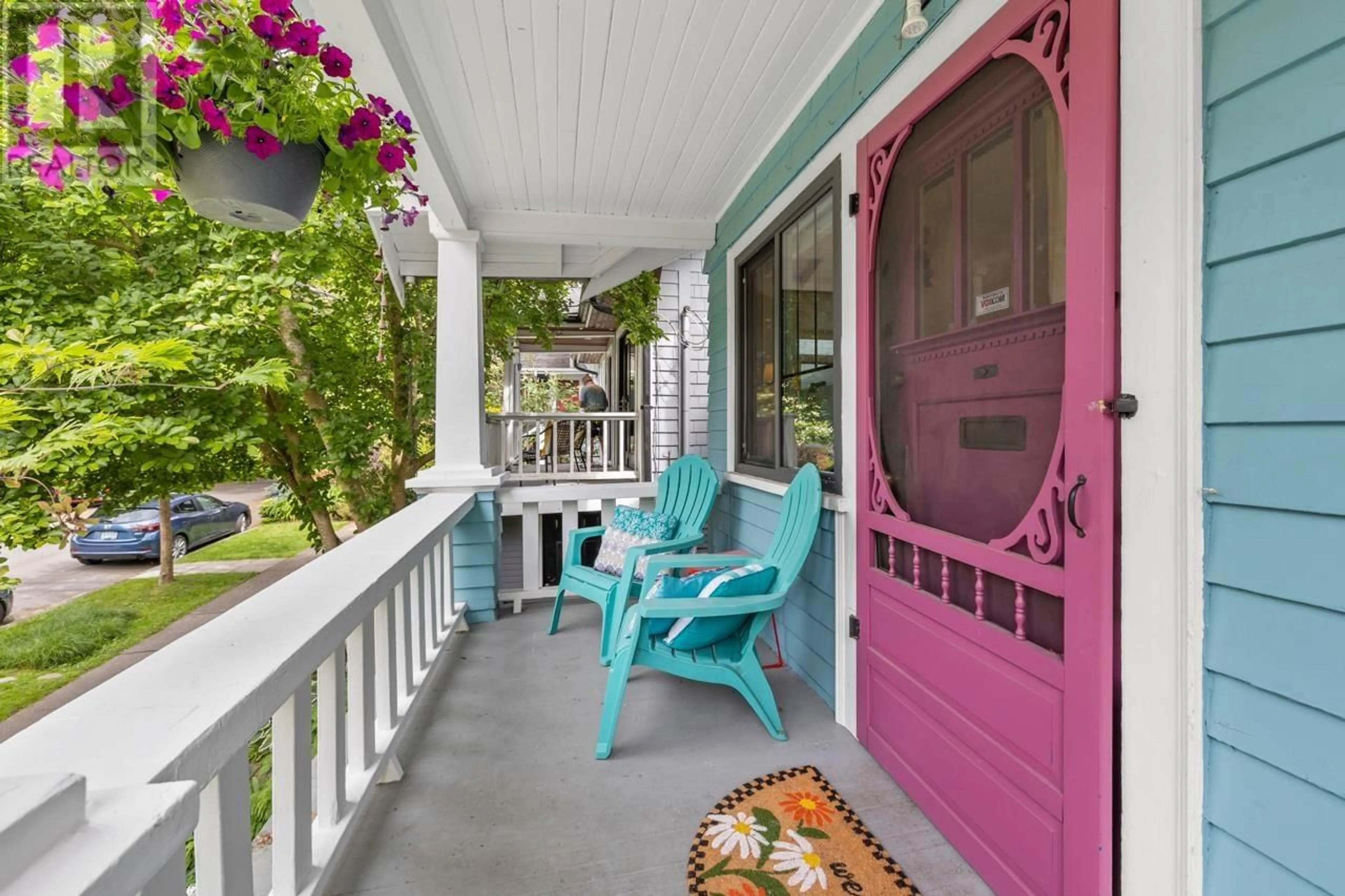 Patio, street for 1128 24TH AVENUE, Vancouver British Columbia V5V2B2