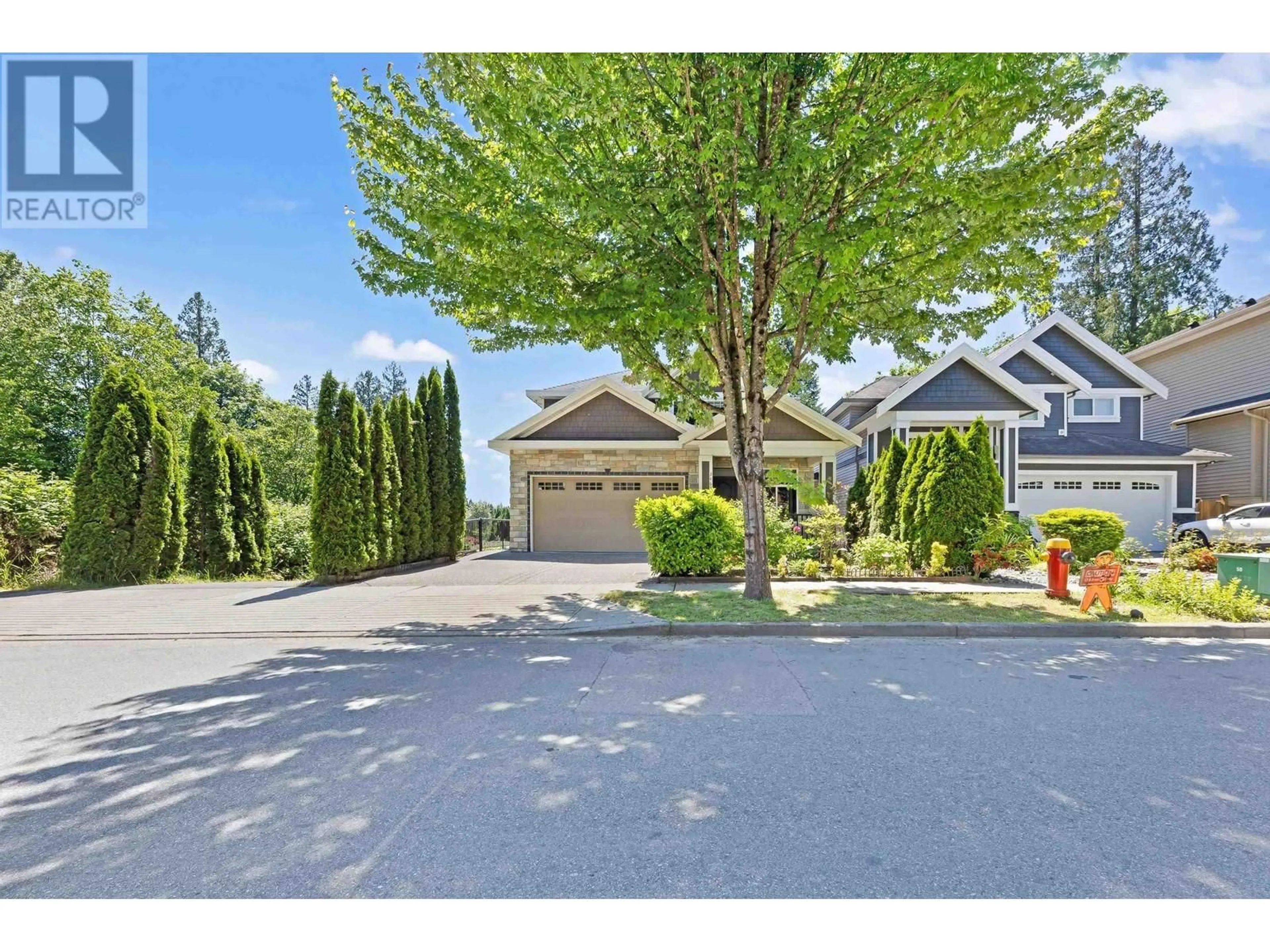 A pic from outside/outdoor area/front of a property/back of a property/a pic from drone, street for 3462 DARWIN AVENUE, Coquitlam British Columbia V3B3H6
